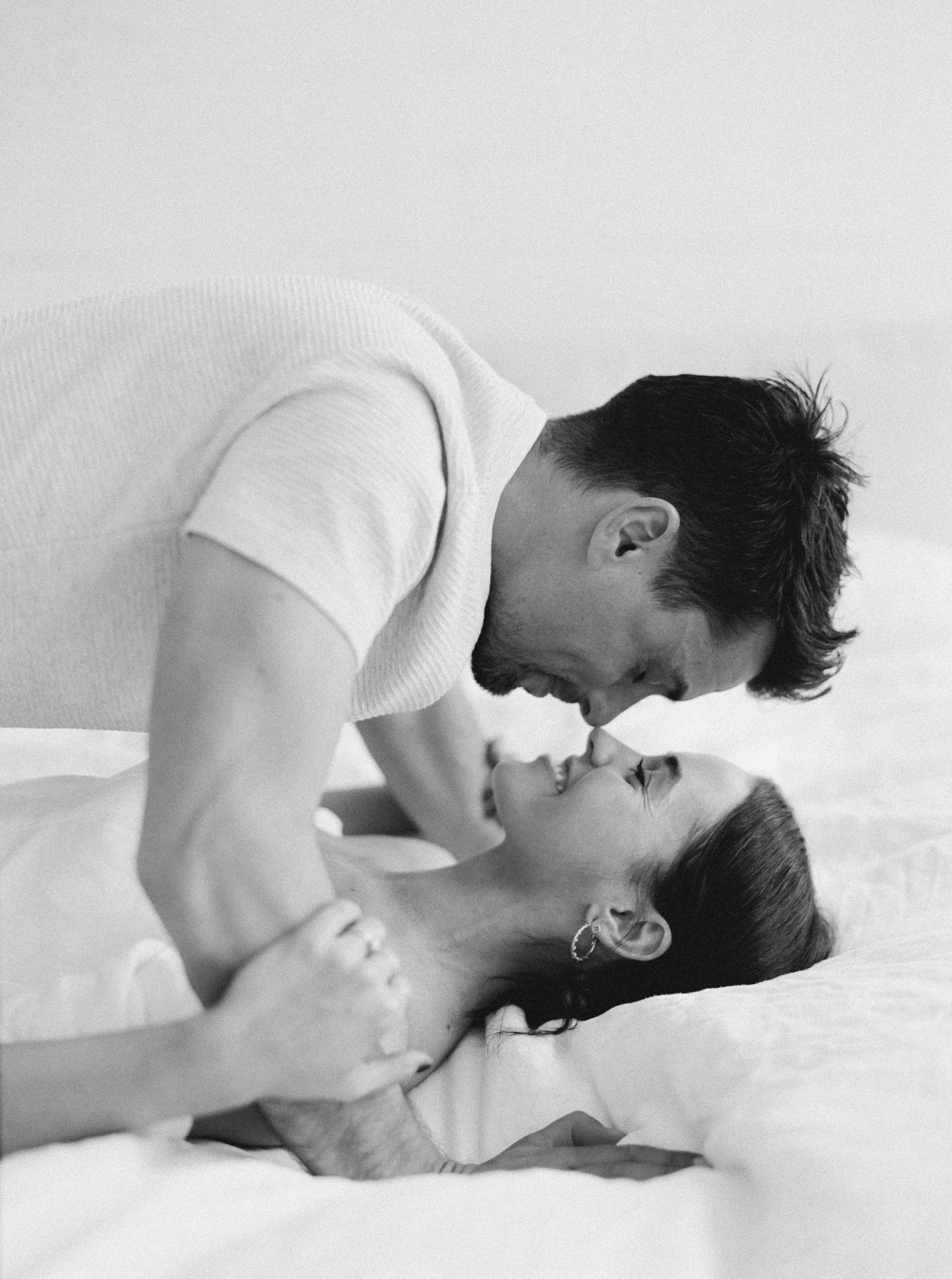 elya&james_downtownvancouver_home_engagement_jenzelvelophotography67.jpg