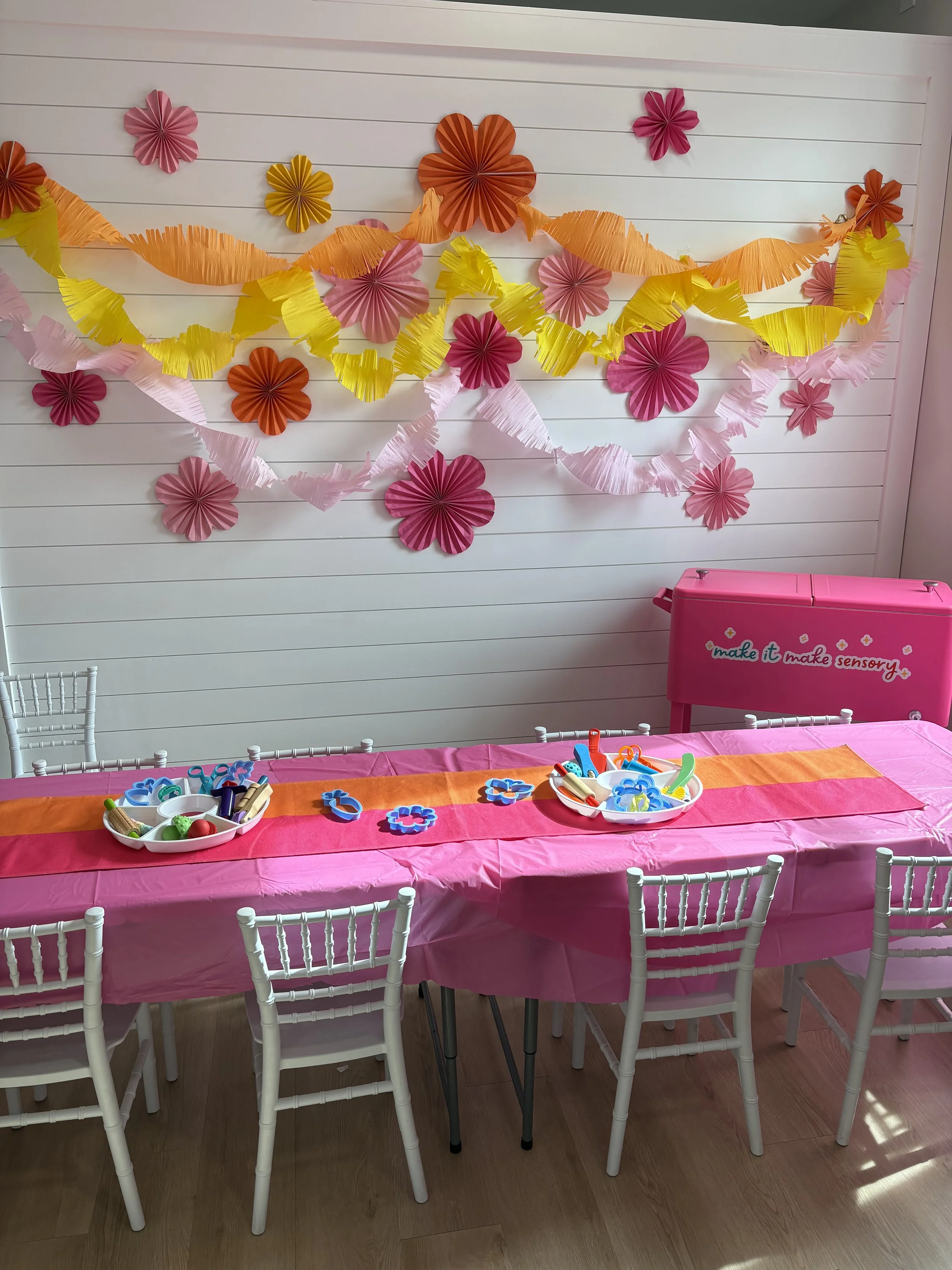Boutique pop up and play set up. 