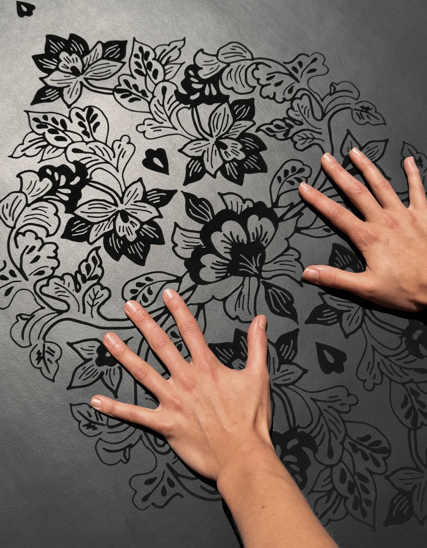 deluxe-lotus-black-mat-5-mm-deluxe-yoga-mat-yogi-peace-club-2757422.webp