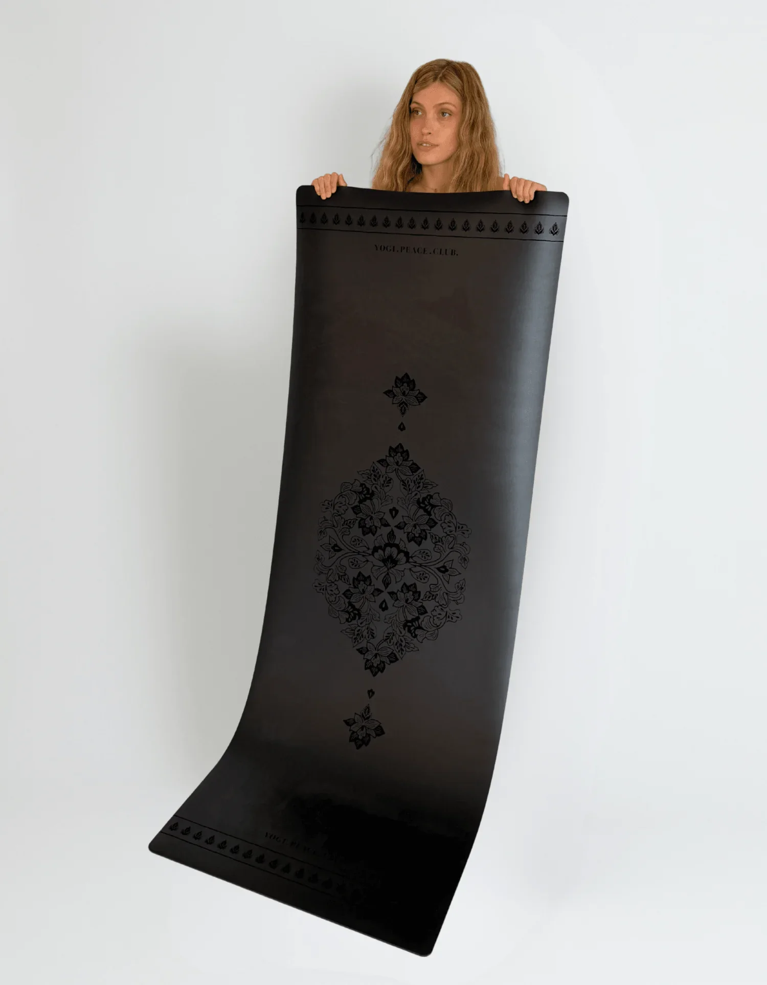 deluxe-lotus-black-mat-5-mm-deluxe-yoga-mat-yogi-peace-club-6454649.webp