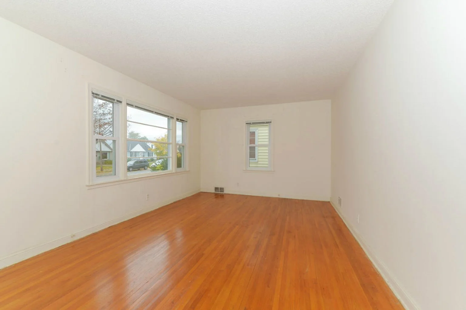 Thomas Ave | Before Renovation