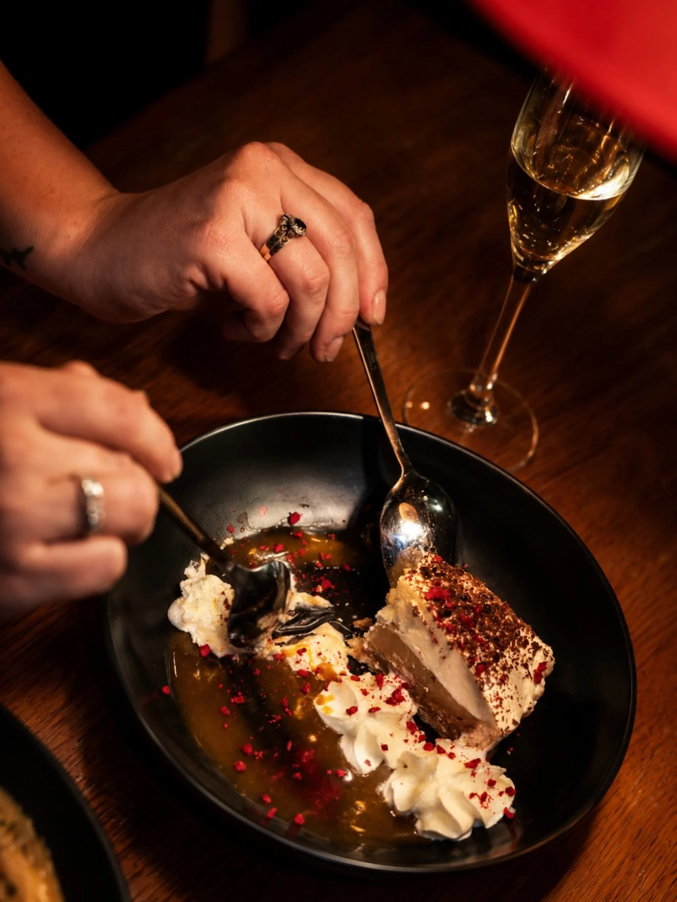 It was a &ldquo;banoffee pie to share, please&rdquo; kind of night last night.

Full tables, live music drifting through the restaurant, families celebrating Mum, and a few extra desserts. The vibes were very much on. 🥂

Here&rsquo;s to another week