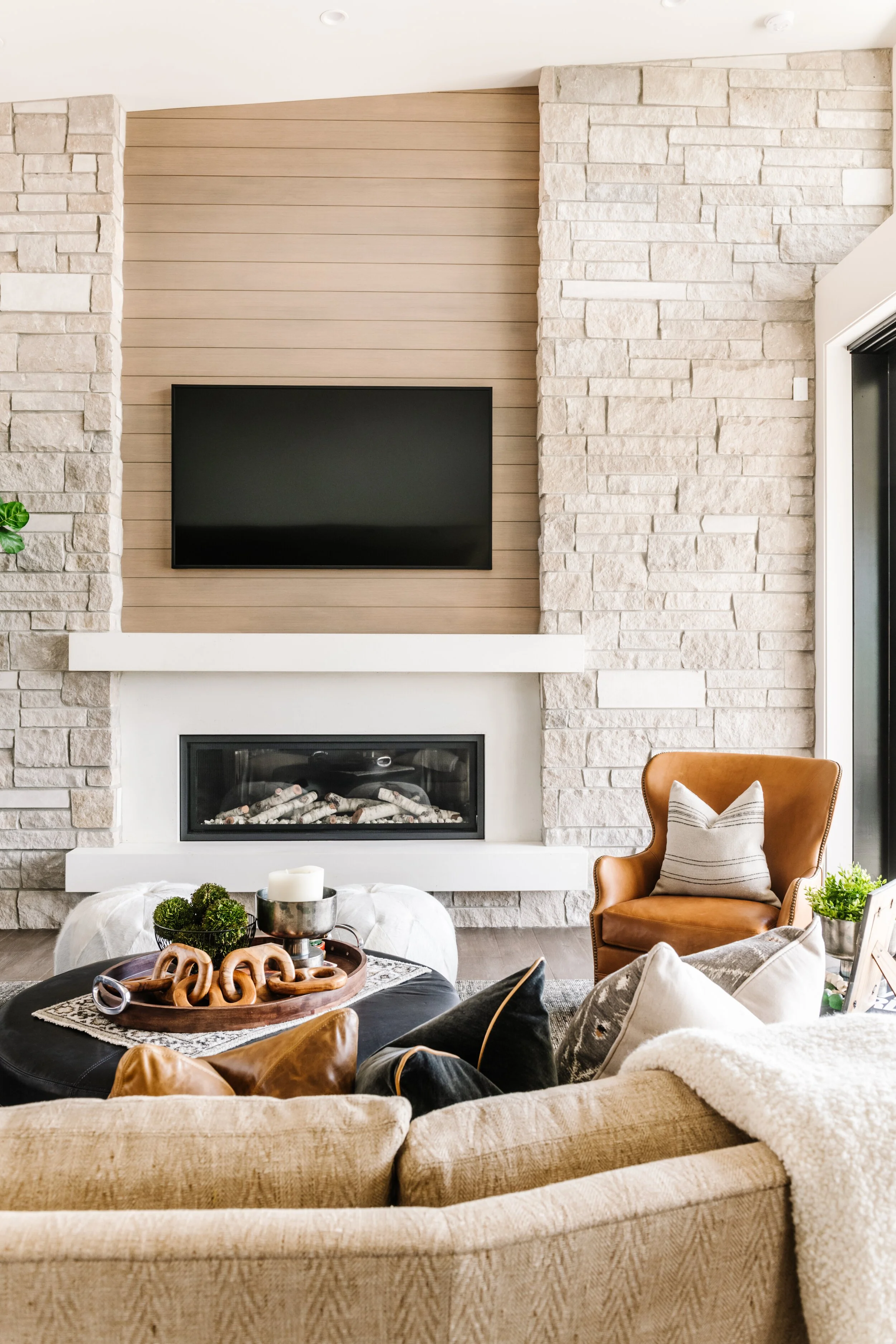 2020 Showcase - Great Room 3.jpeg