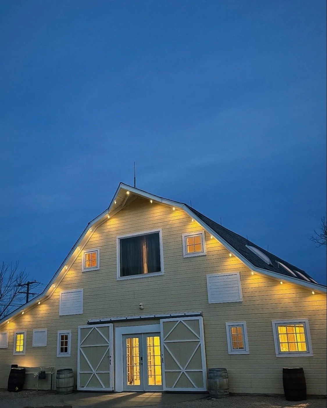 It's Wednesday. 🌿
The farm is blooming, the stars are out, and we've got a full night of care and community waiting for you.

Come explore a new modality. See a practitioner you haven't tried yet. Let your body settle into something good. Eat well. 