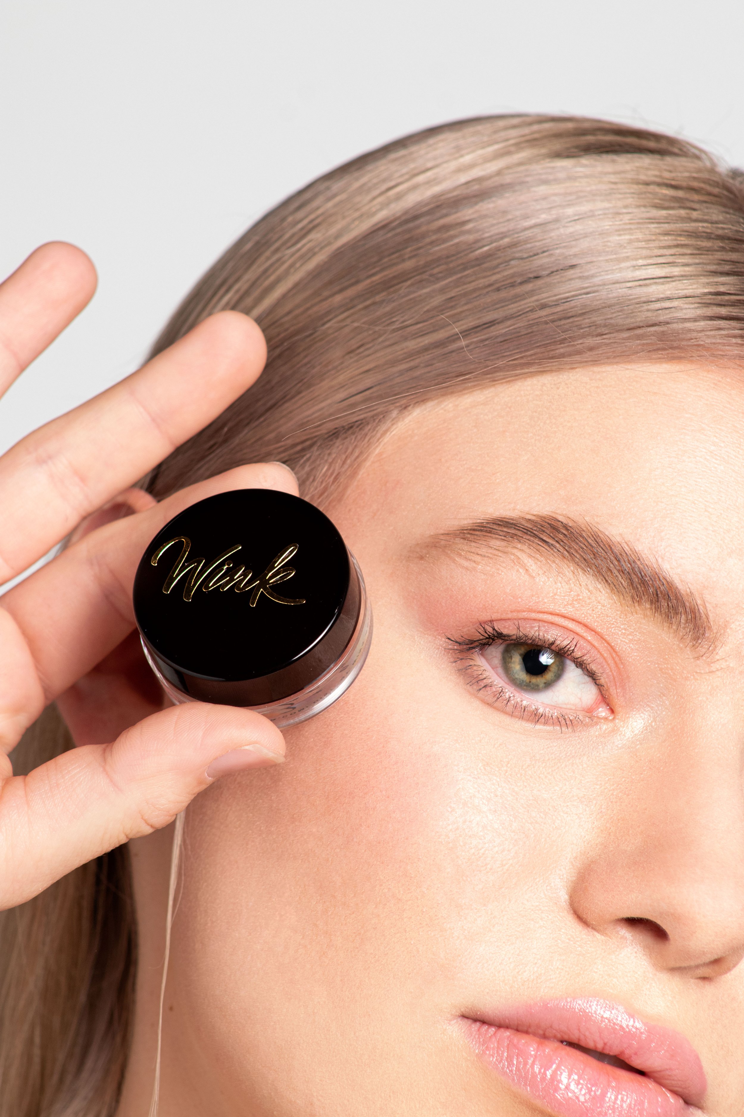 Wink-18.jpg
