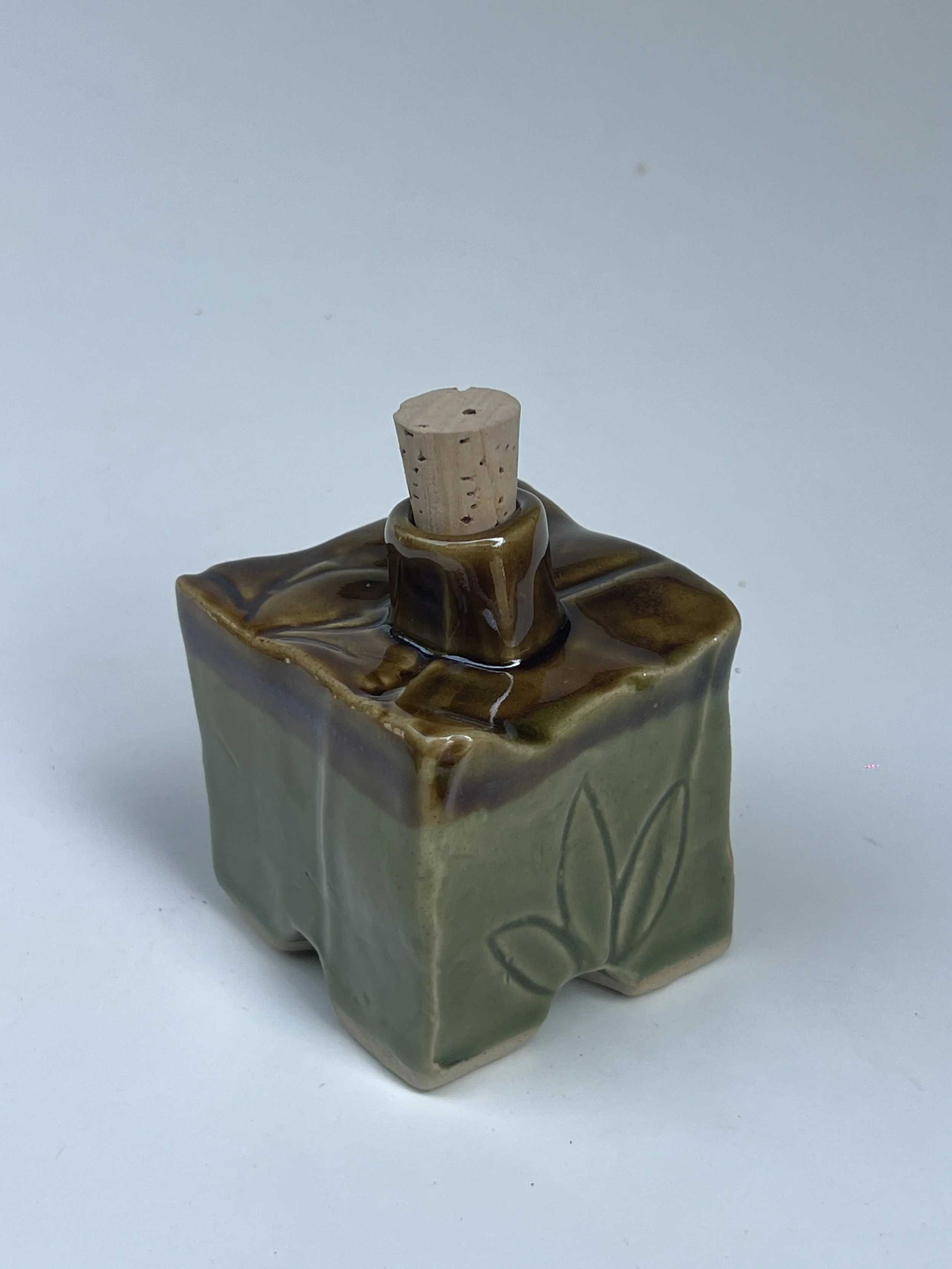 shampoo bottle square (1).JPG