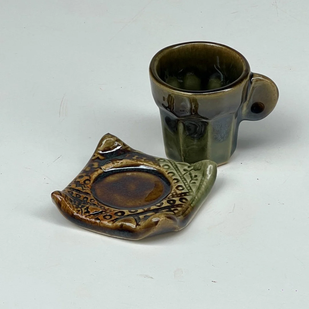 Cup Expresso faceted with base - set of 2 , H= 2.25"
