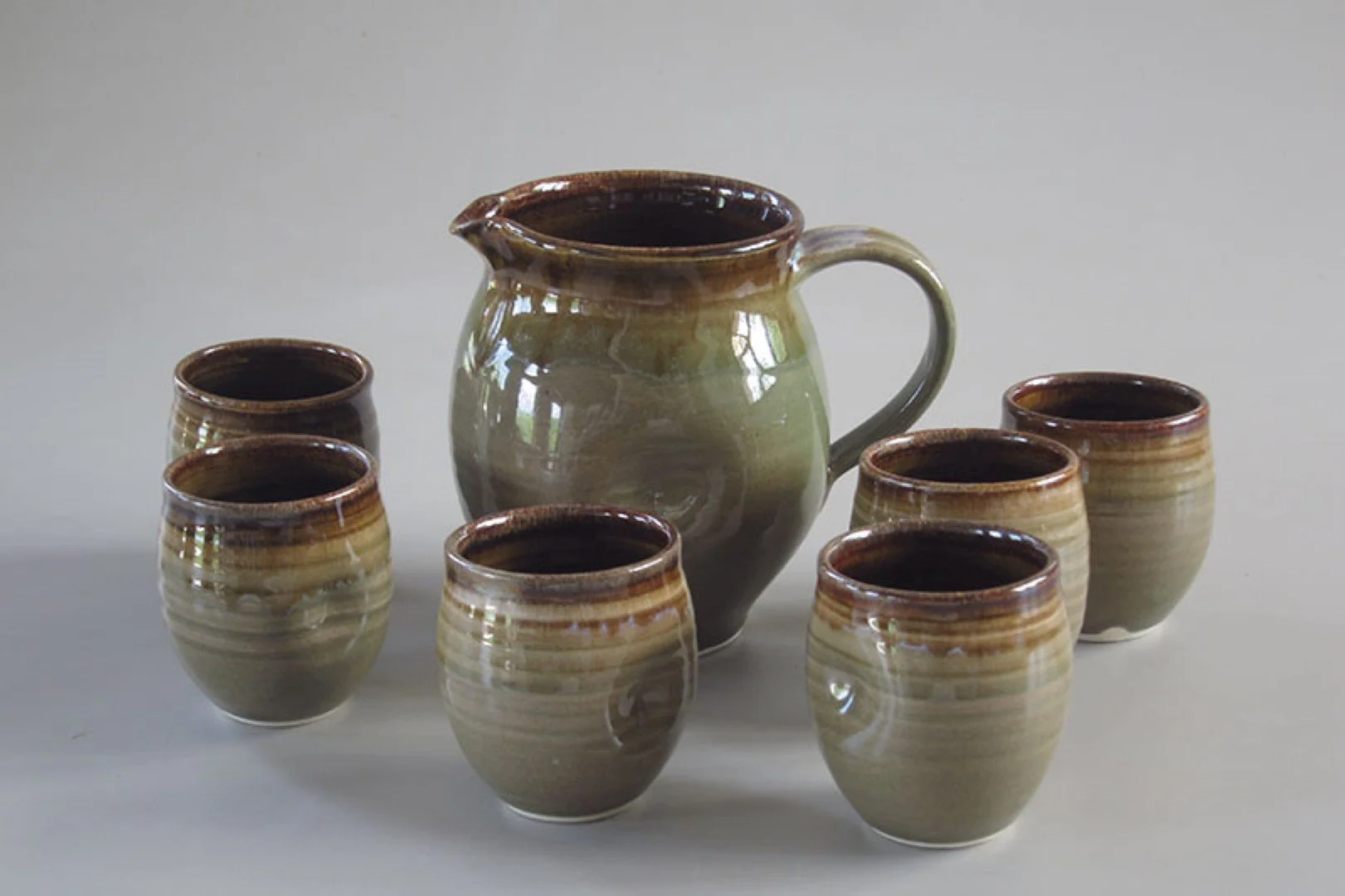 Jug set with 6 tumblers (Large) (2).jpg