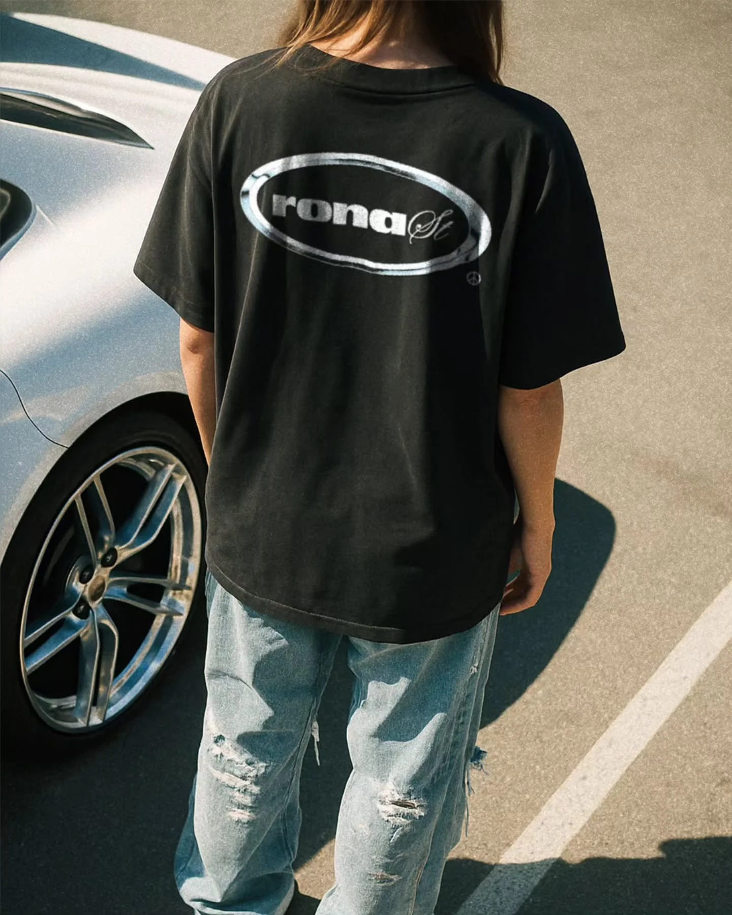 Chrome Badge Tee 🕊️ ronastreet.com
Printed by @redwoodpress on @colour.plane 275gsm heavyweight jersey. A dedication to the late great 𝓗.𝓐.𝓑