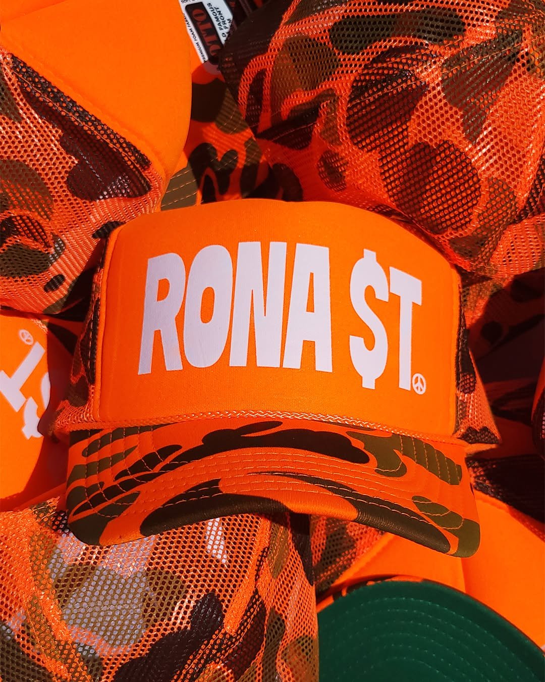 Highly Visible Camouflage 💰+✌️
Preemo @ottocap printed by legends @full.cowboy