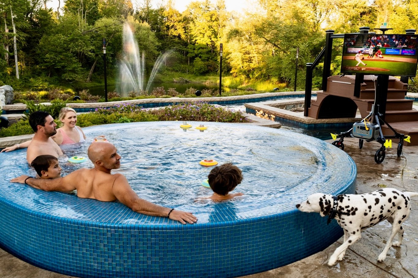 hot tub approved 👍🏼👌🏼our insulated tumblers keep your drink perfectly chilled (or toasty warm). winter unwinding just got an upgrade ❄️🔥