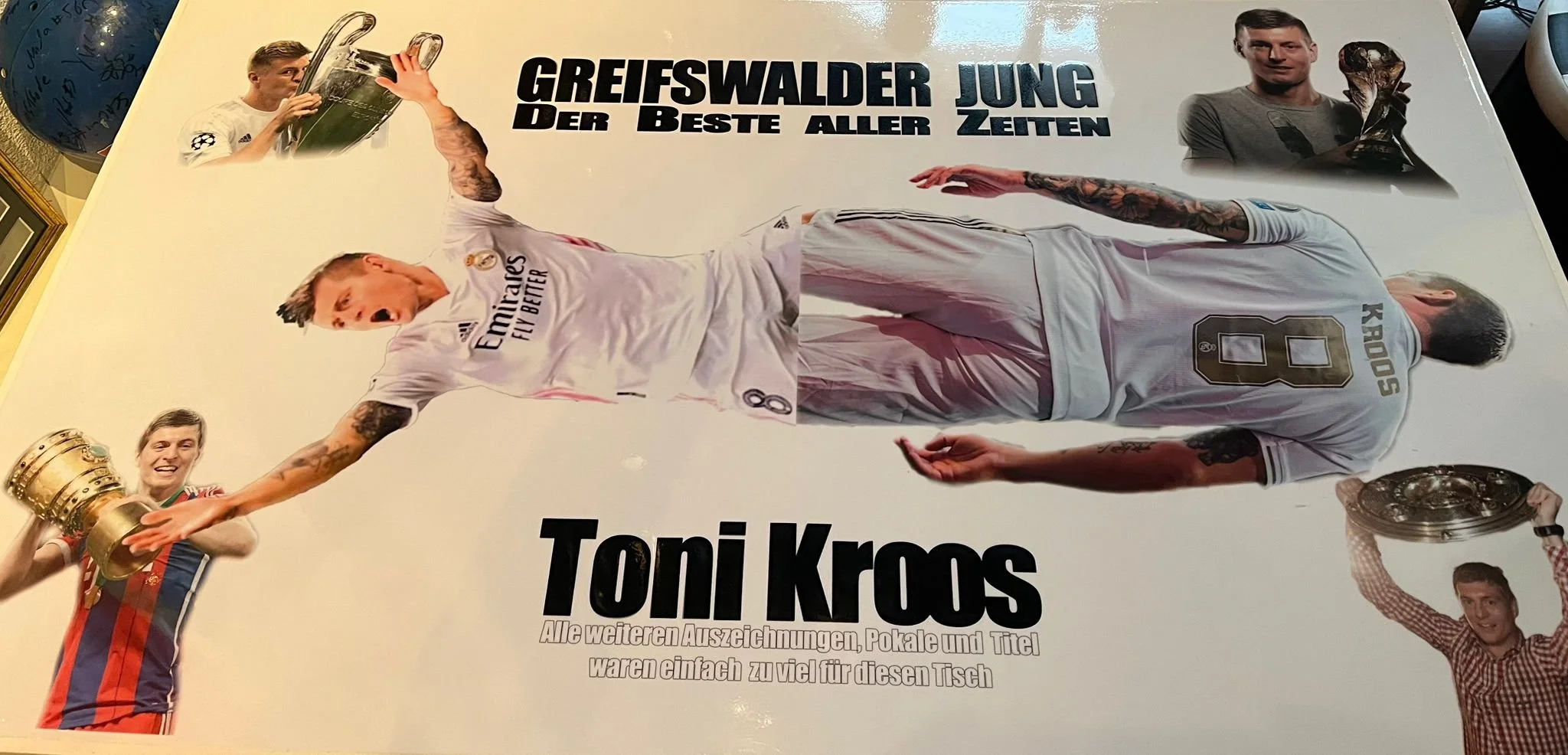 türchen 16 Der GOAT-Tisch