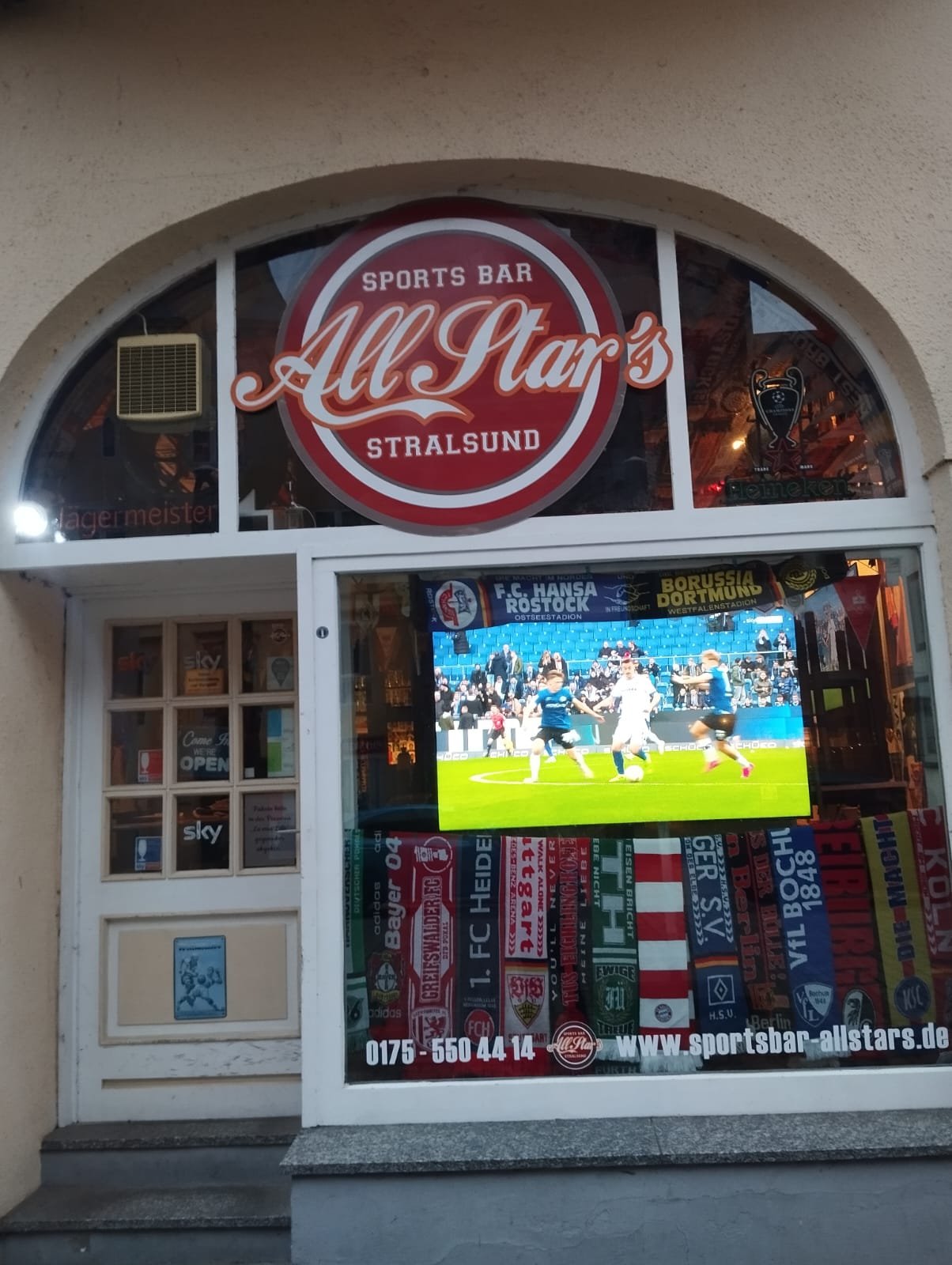 Nachmittags geschlossene Gesellschaft, Katar - Schweiz