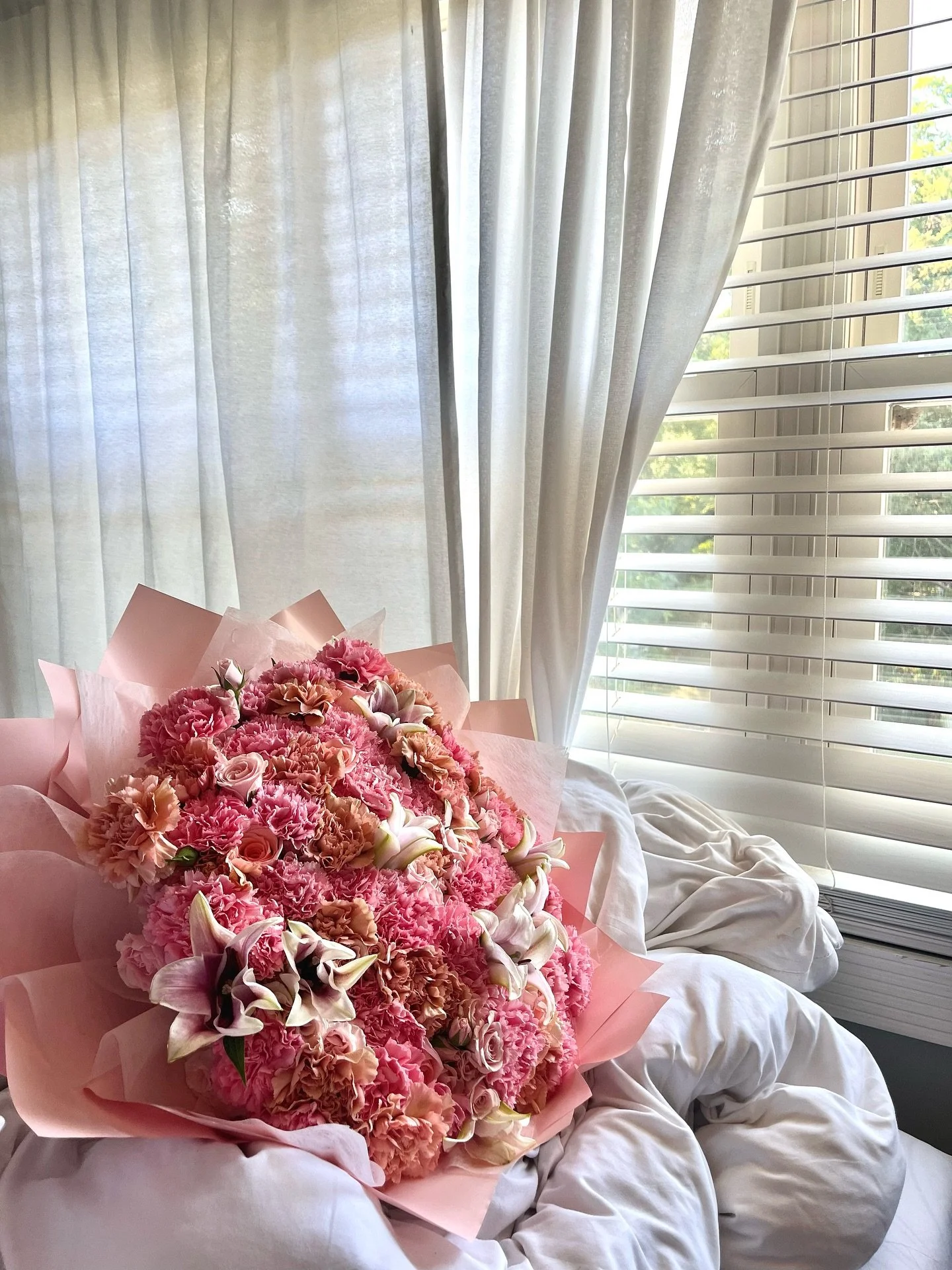 Loving large 🌸
#Flowers #StLouis #Bouquet #FlowerDesign
