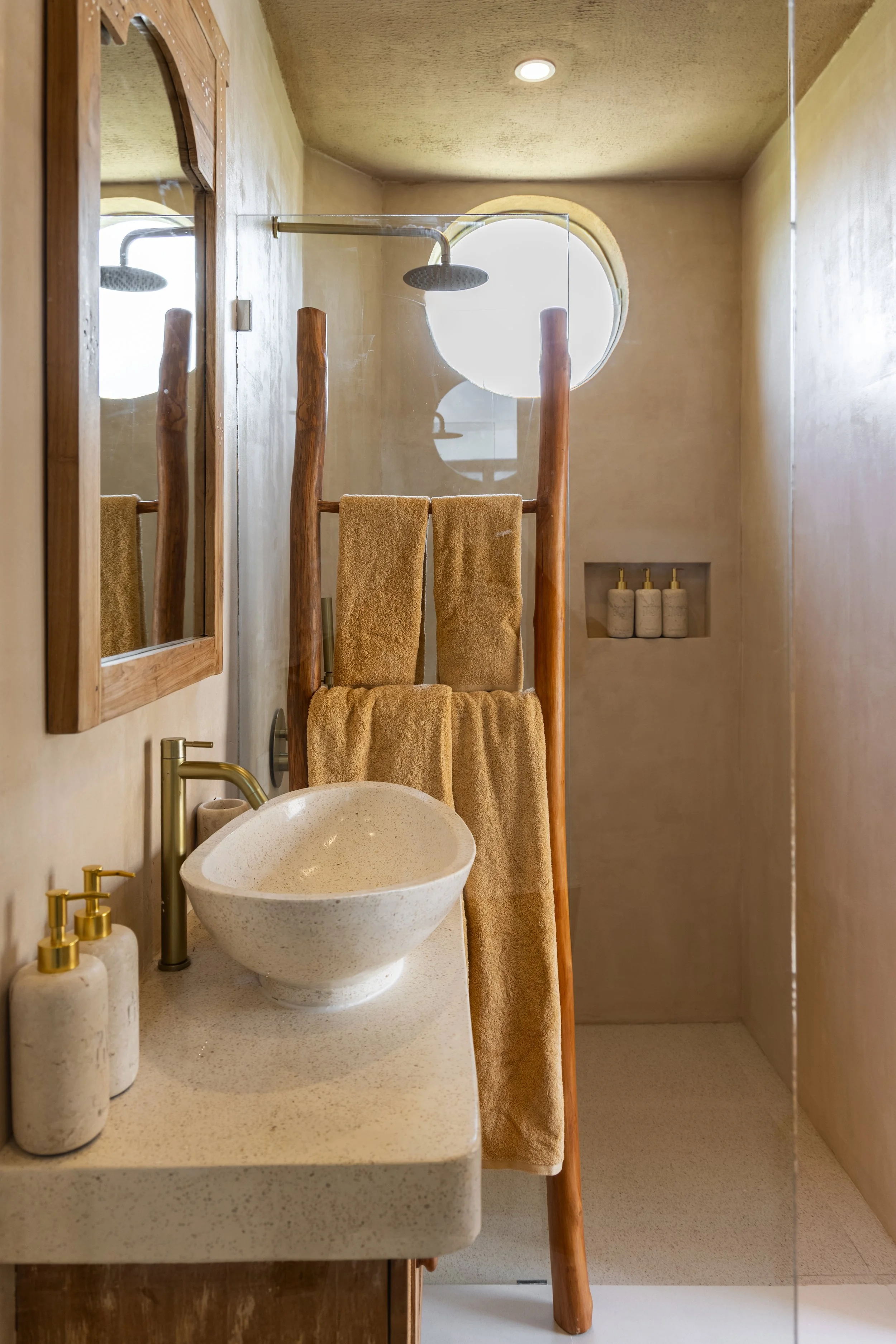 007A9548-HDR.jpg