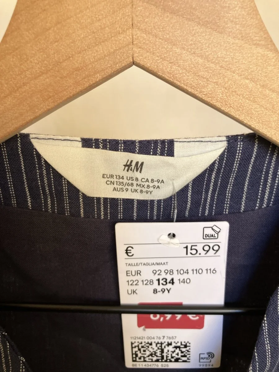 H%26M%20button%20up%20vest%20brand%20tag.jpg