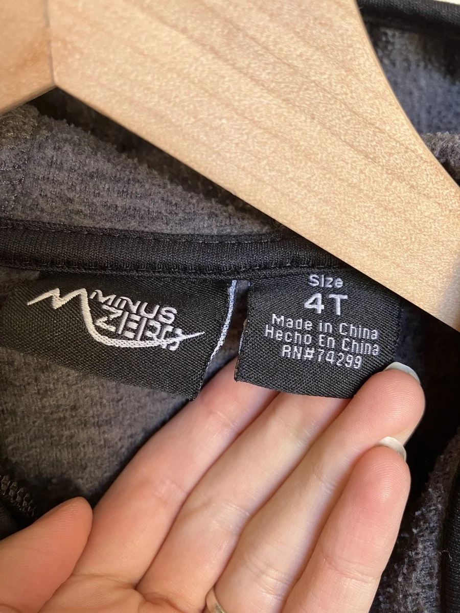 minus%20zero%20zip%20up%20brand%20tag.jpg