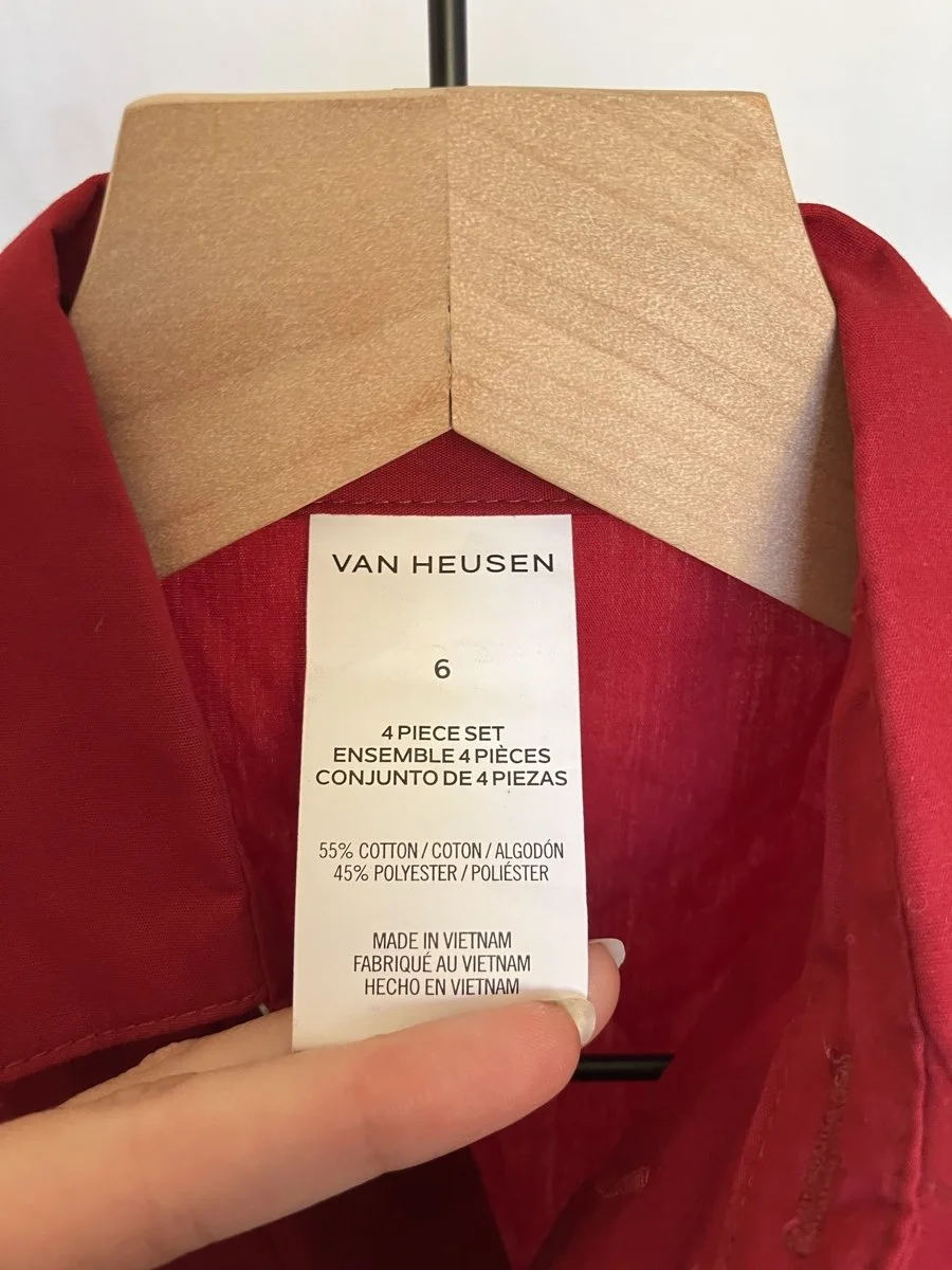 van%20heusen%20red%20long%20sleeve%20button%20up%20fabric%20tag.jpg