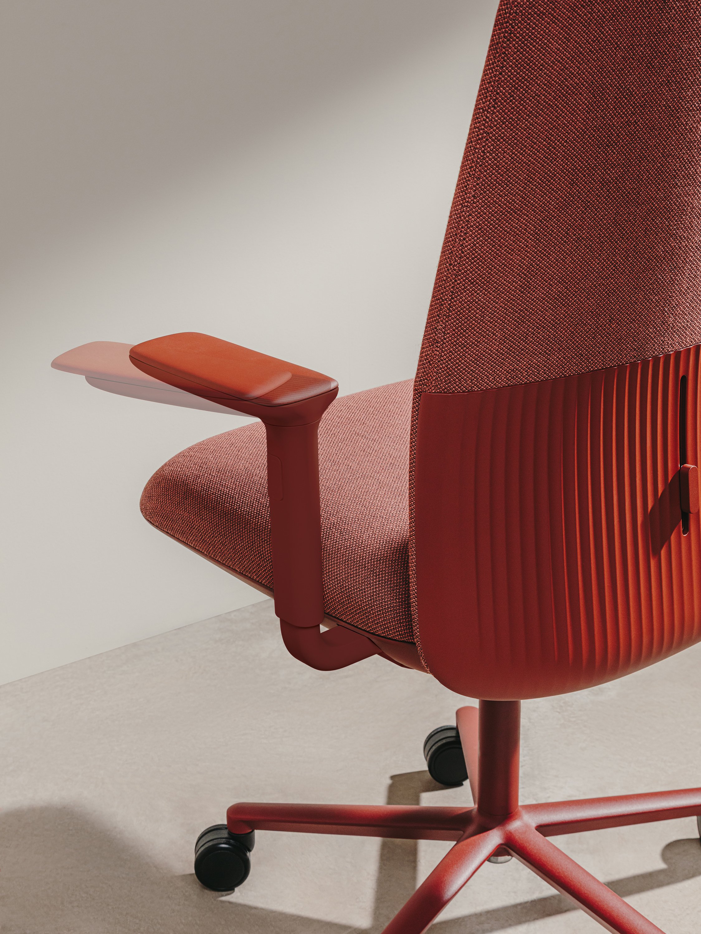 velo_chair_andreu_world_SO3071.jpg