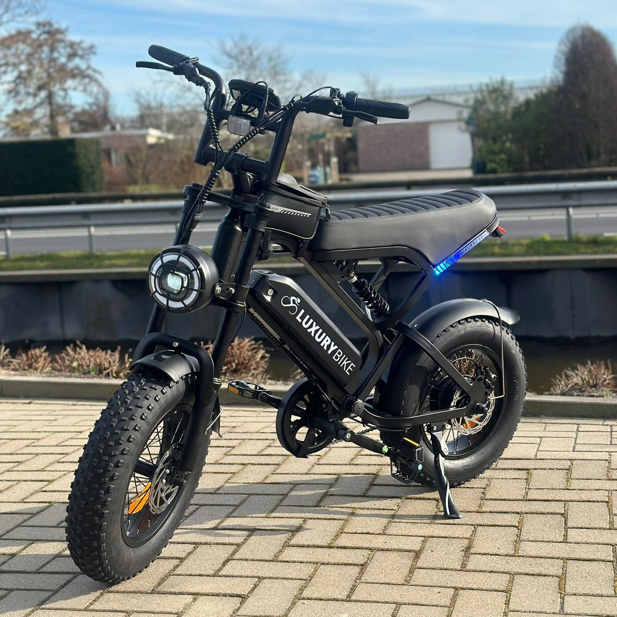 M10.jpg