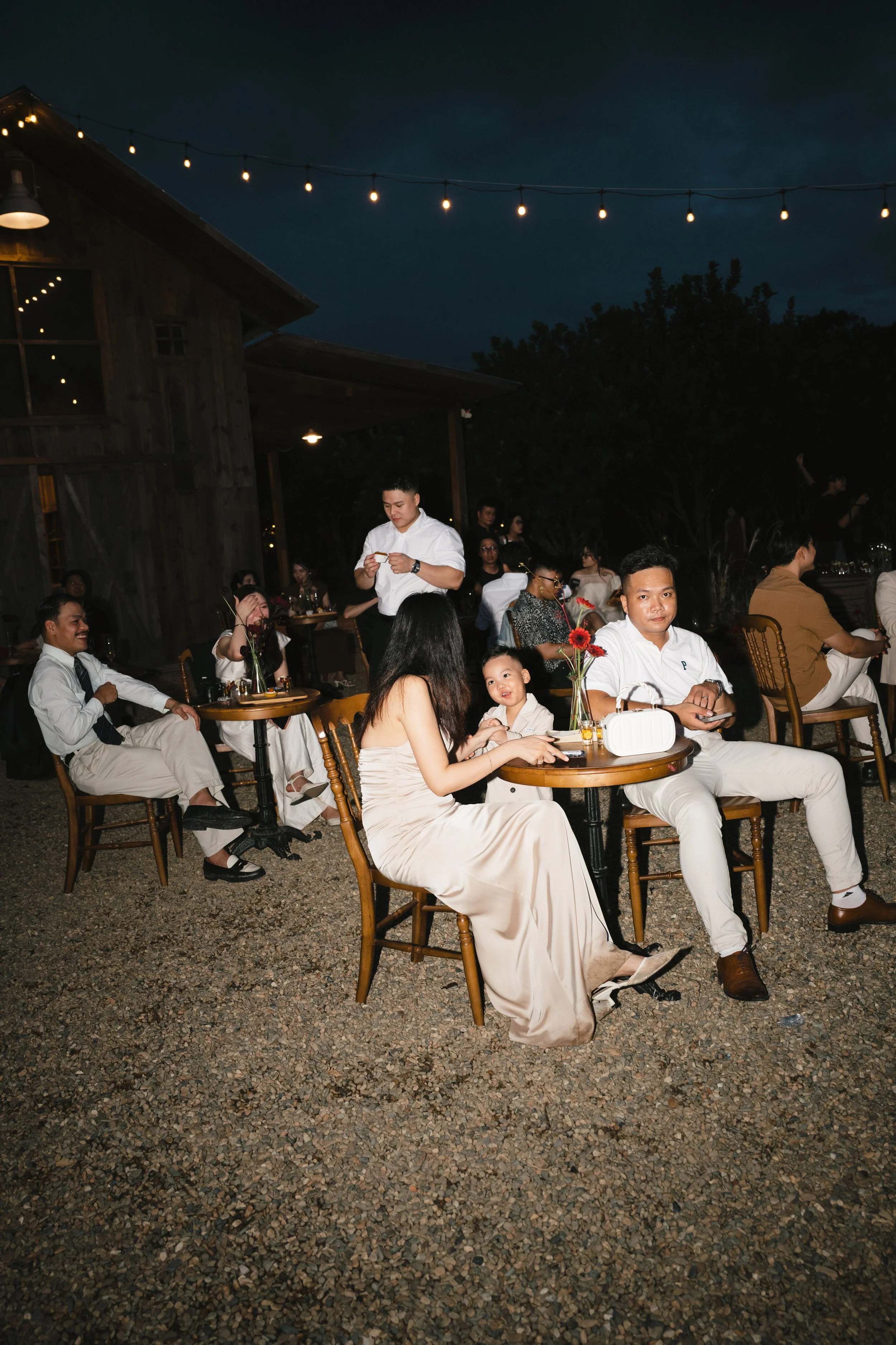 DES TRANG & HUNG 6787.jpg