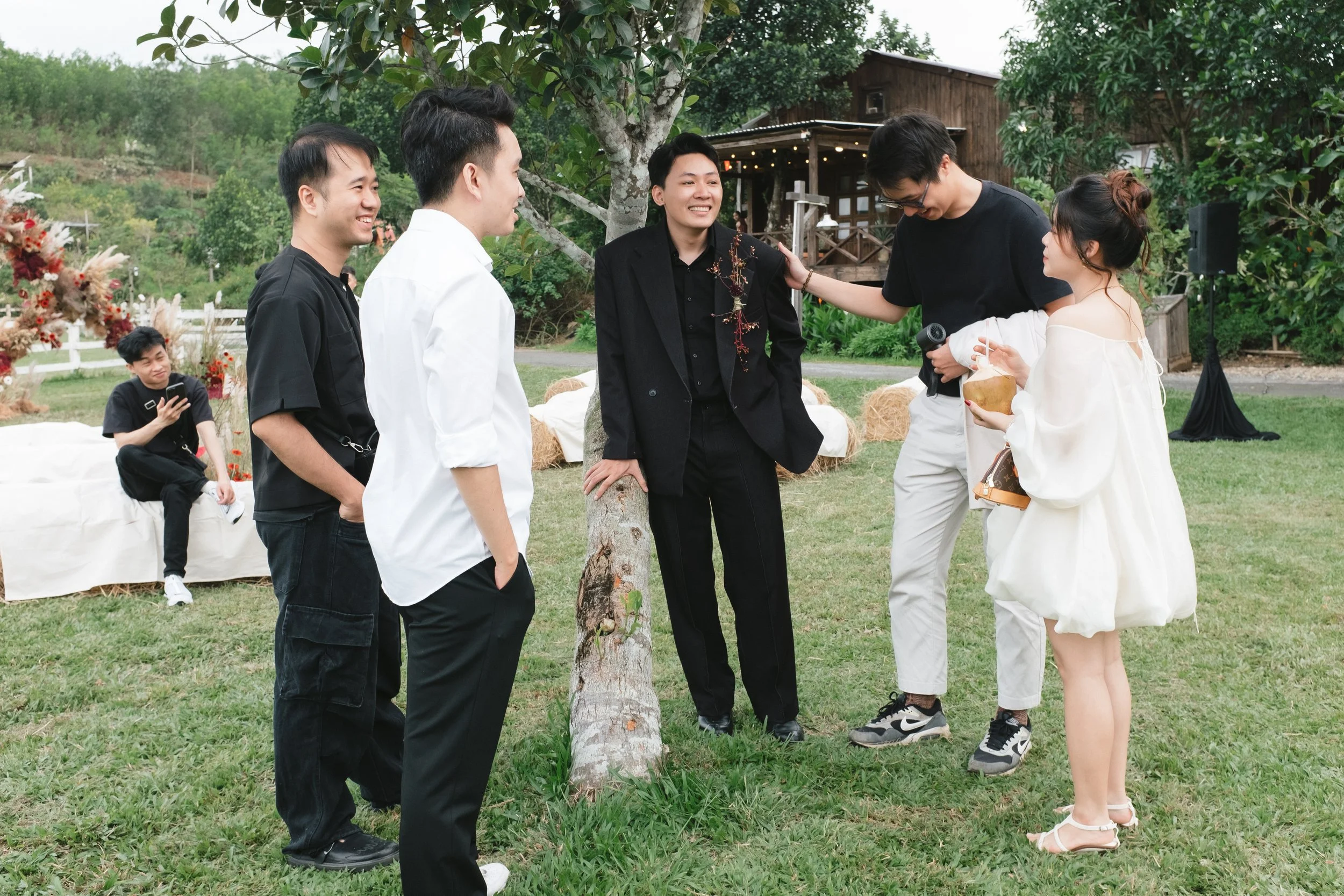 DES TRANG & HUNG 3232.JPG