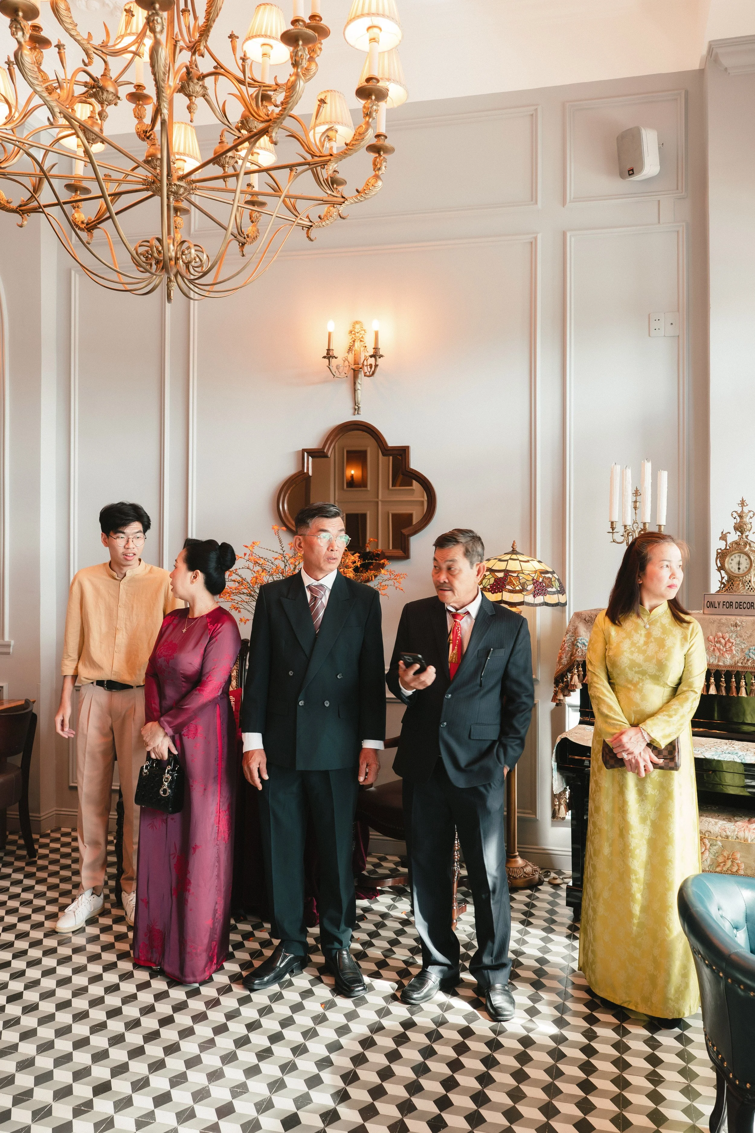 LUAN & HAN CER 1598.JPG