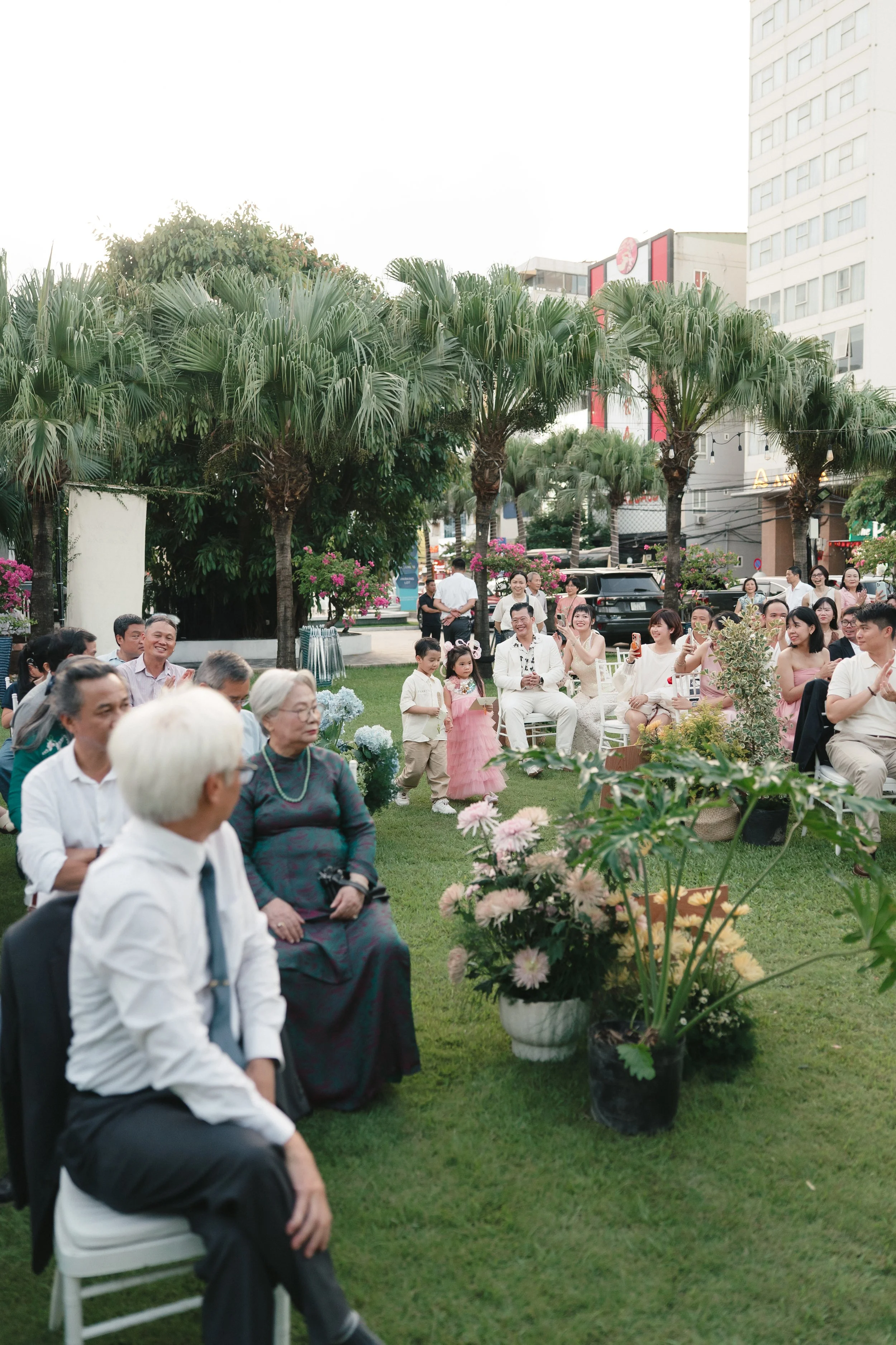 LUAN & HAN CER 8986.JPG