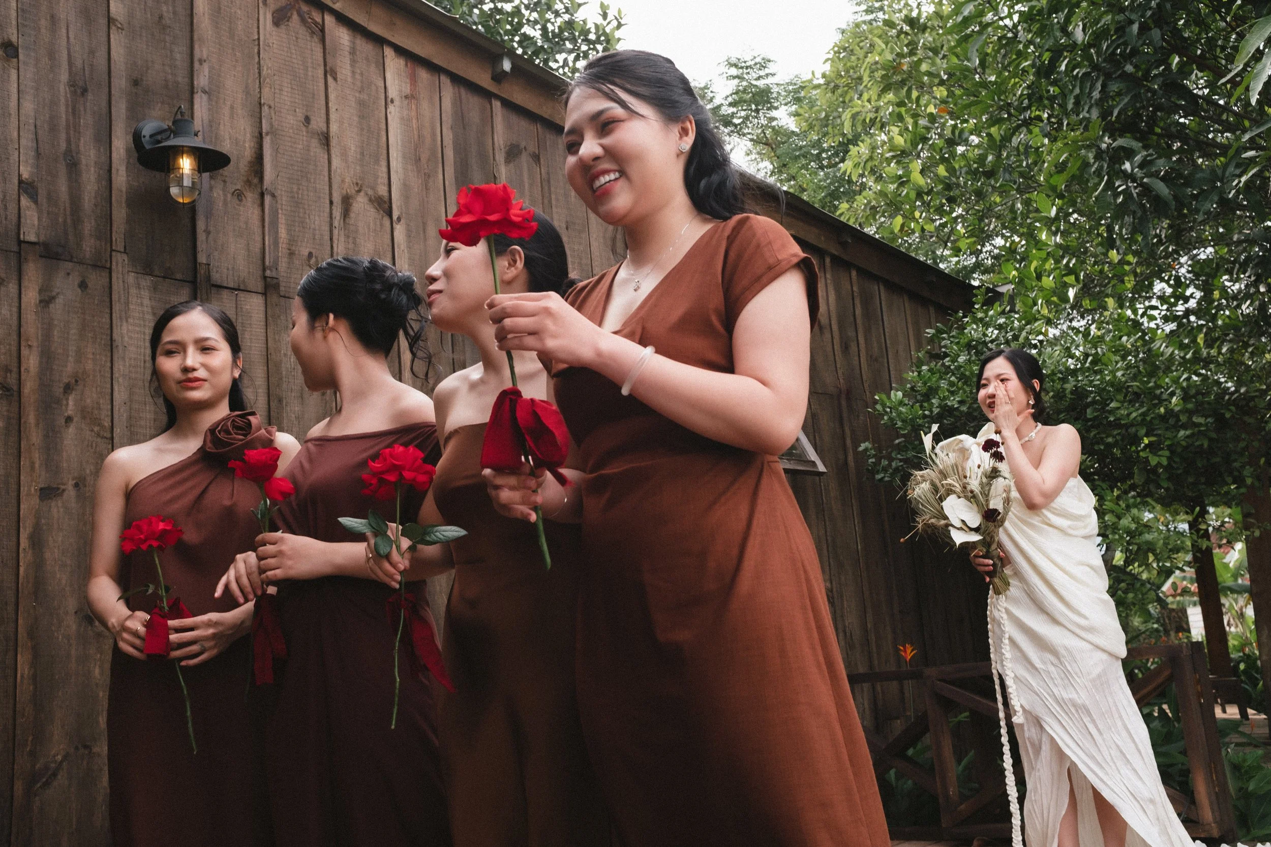 DES TRANG & HUNG 2242.JPG