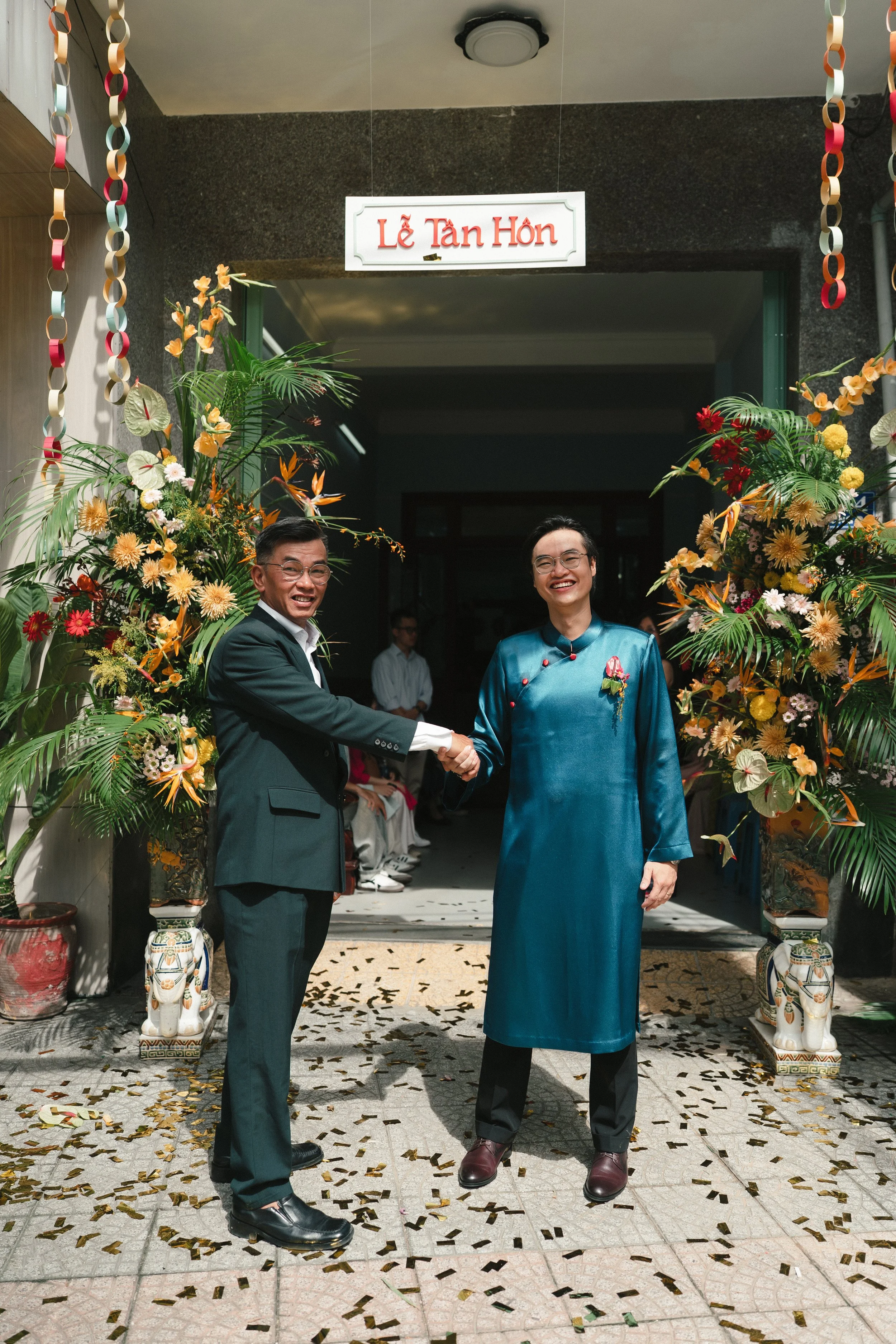 LUAN & HAN CER 4486.JPG