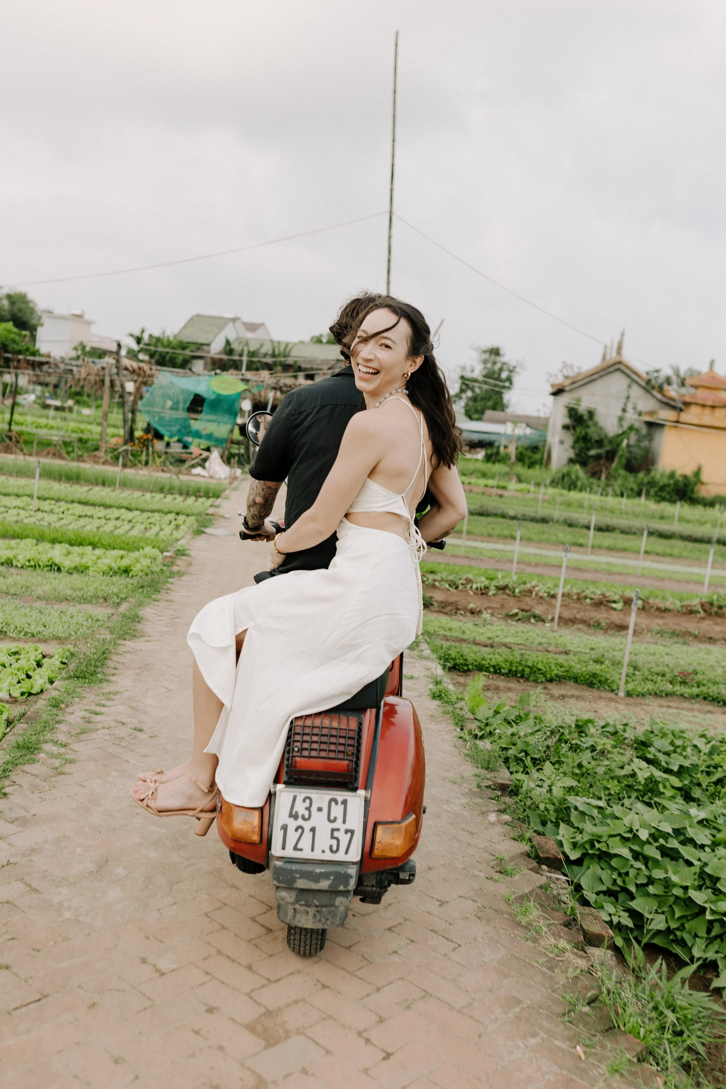 SPENCER & NICOLE 4219.JPG