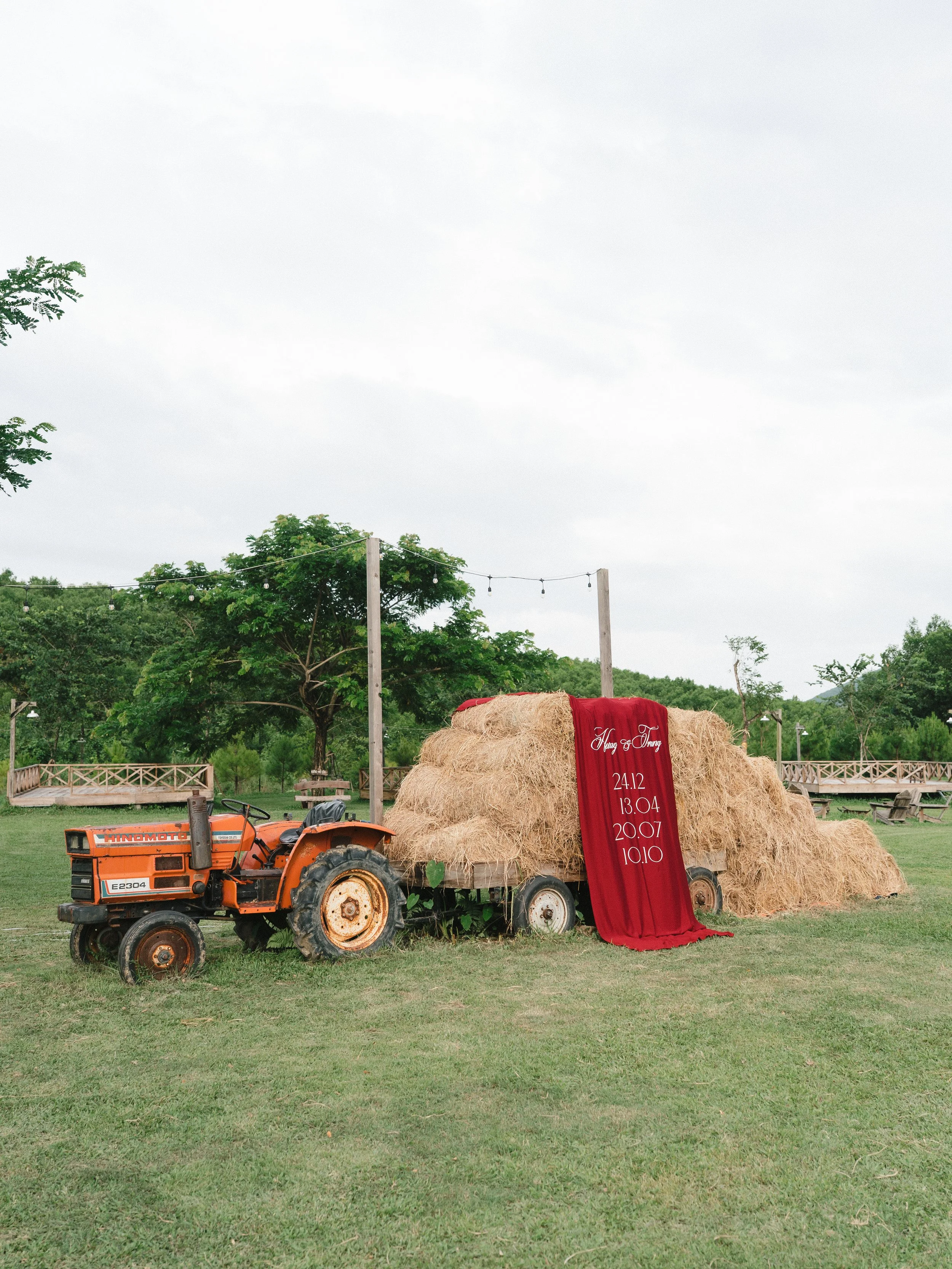 DES TRANG & HUNG 1997.JPG