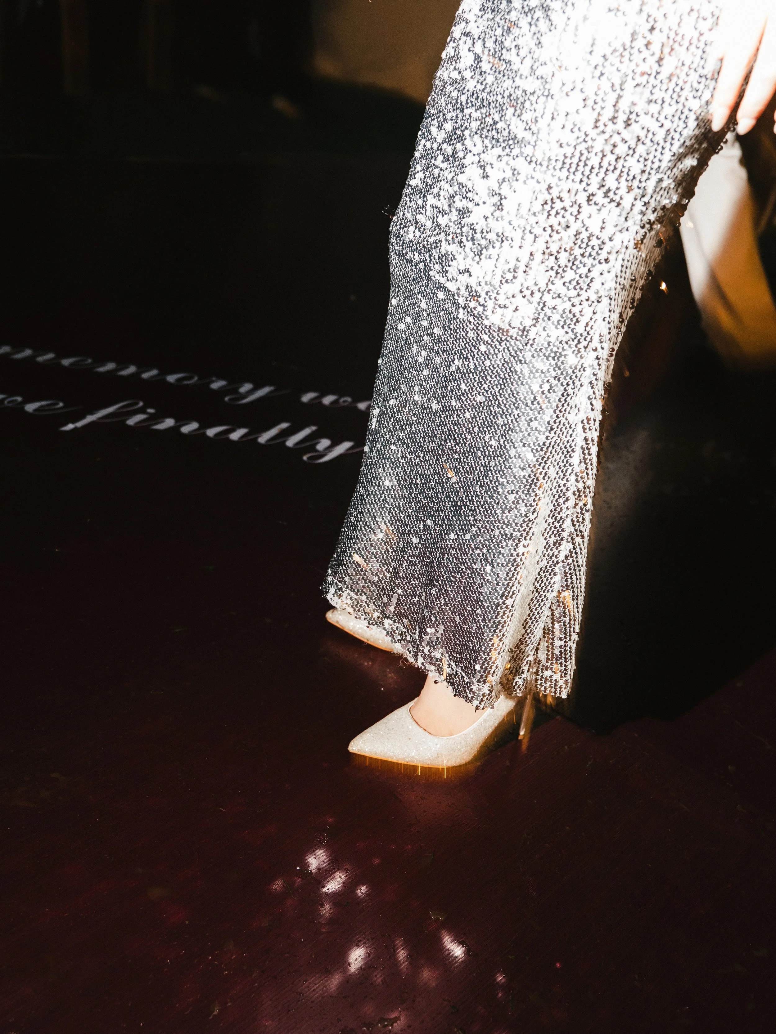 DES TRANG & HUNG 9090.JPG