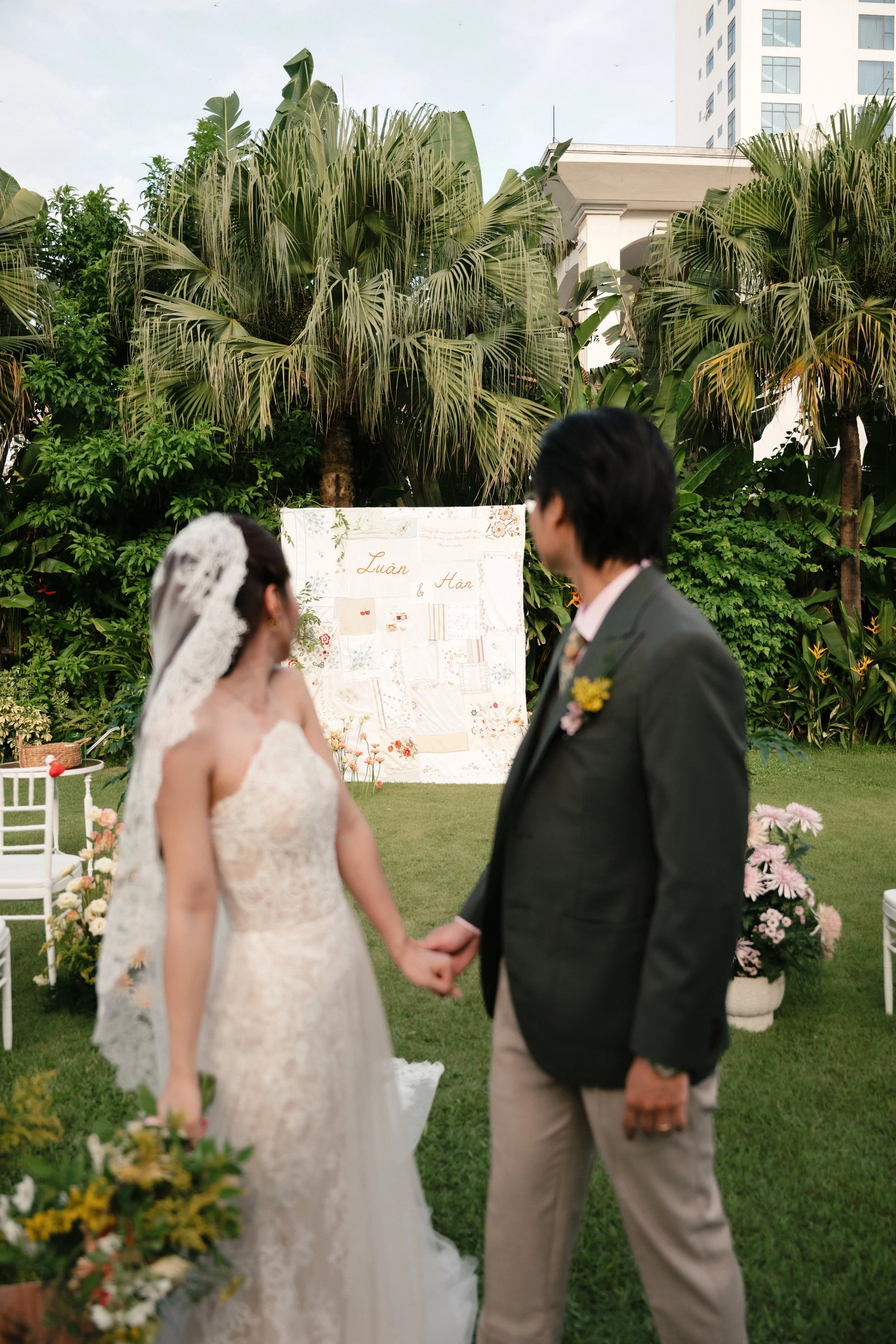 LUAN & HAN CER 6989.JPG