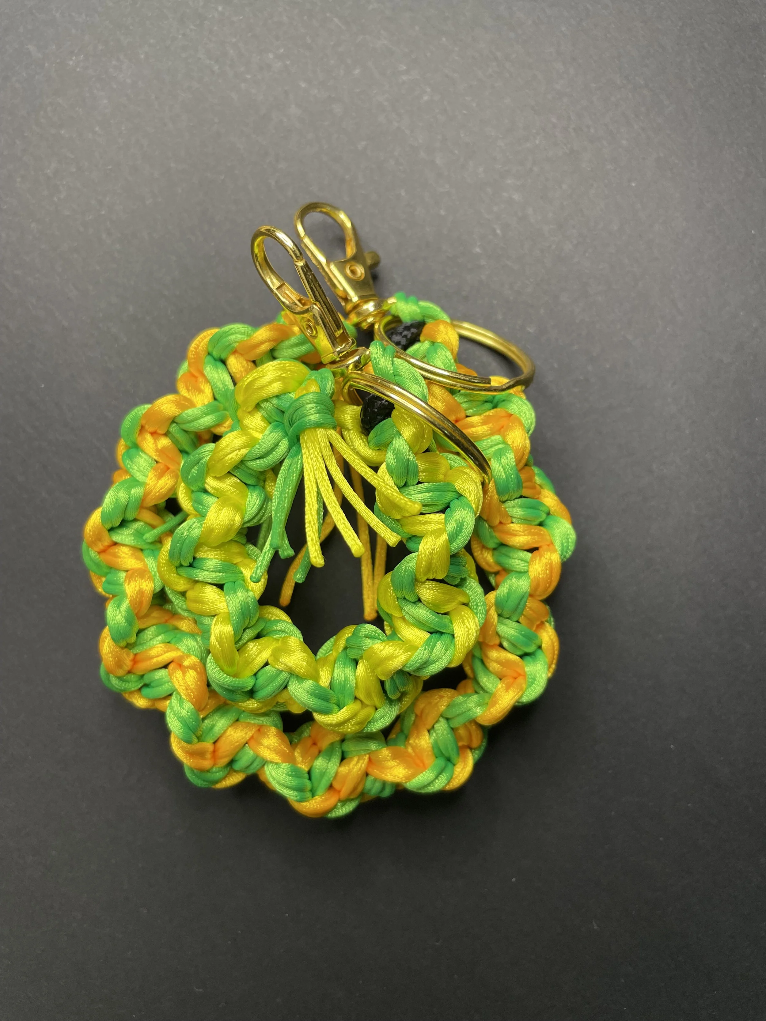 Circular Silk-Nylon Keychain (Medium)