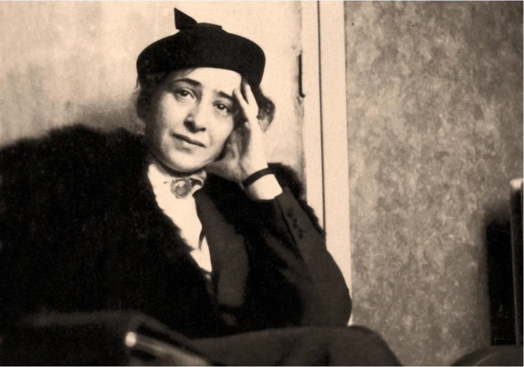 Traces and Transitions to  Hannah Arendt’s unwritten book of love