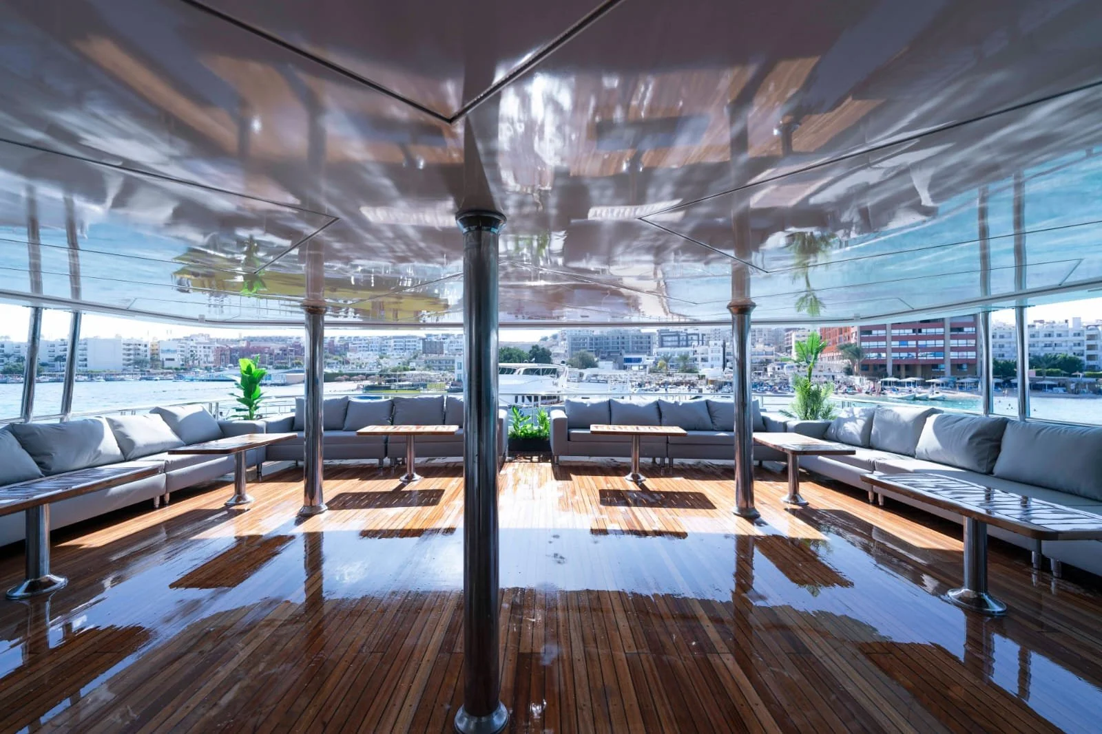 Kite Safari Sea Treasure Boat Sun Deck