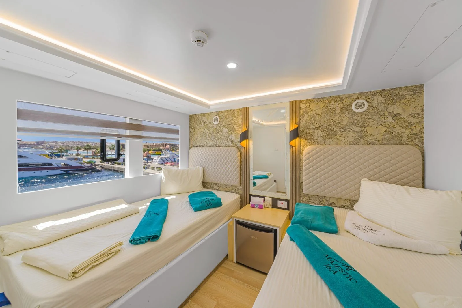 Kite Safari Majestic Boat Double Room