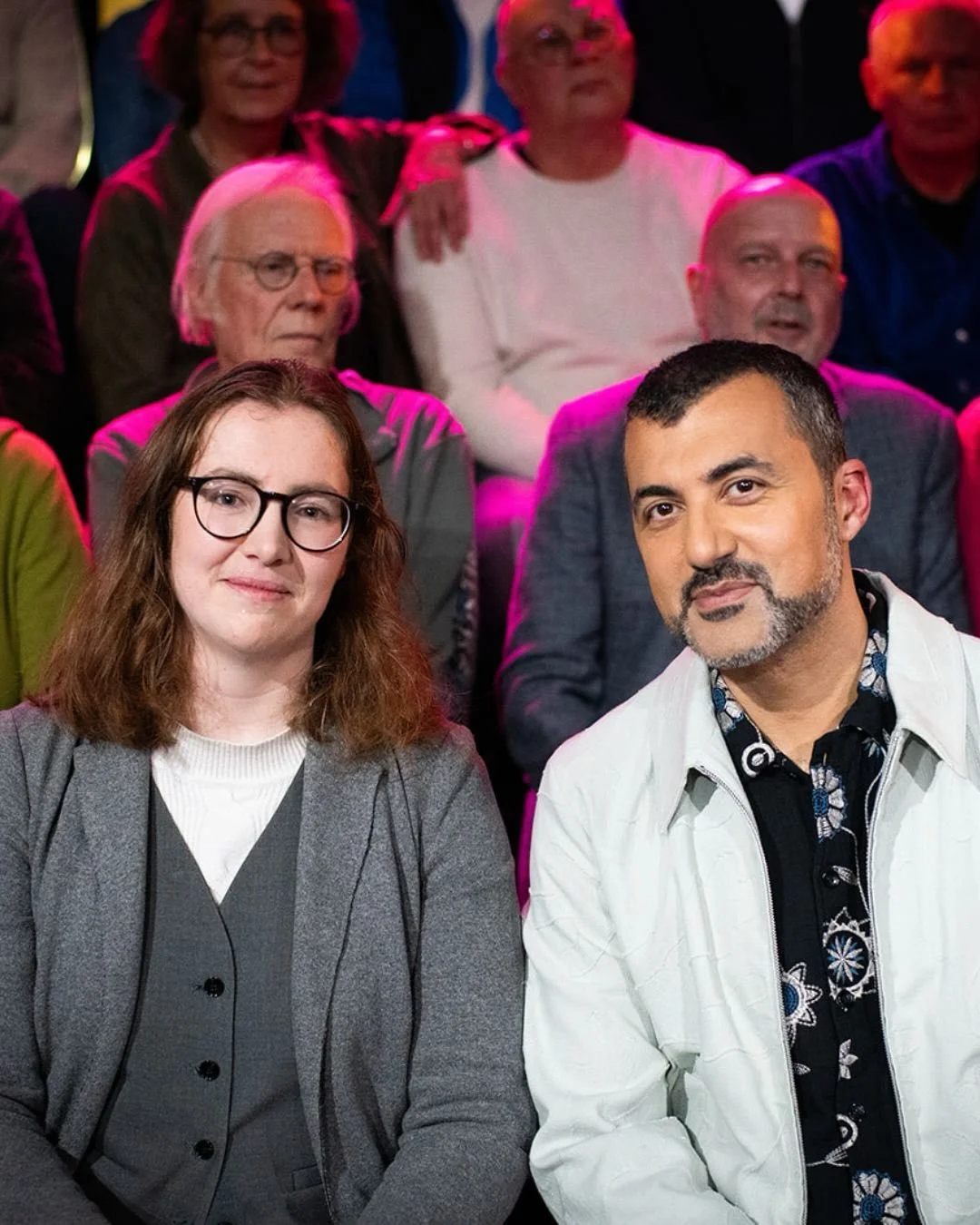 Vanavond ben ik te gast bij Eus&rsquo; boekenclub!

Als onbekend schrijver mocht ik langskomen om een stukje voor te lezen uit mijn debuutroman &ldquo;De Belofte van Lucy Cavalier&rdquo;.

Verder heb ik met Eus gekletst over boeken, schrijven en Arno