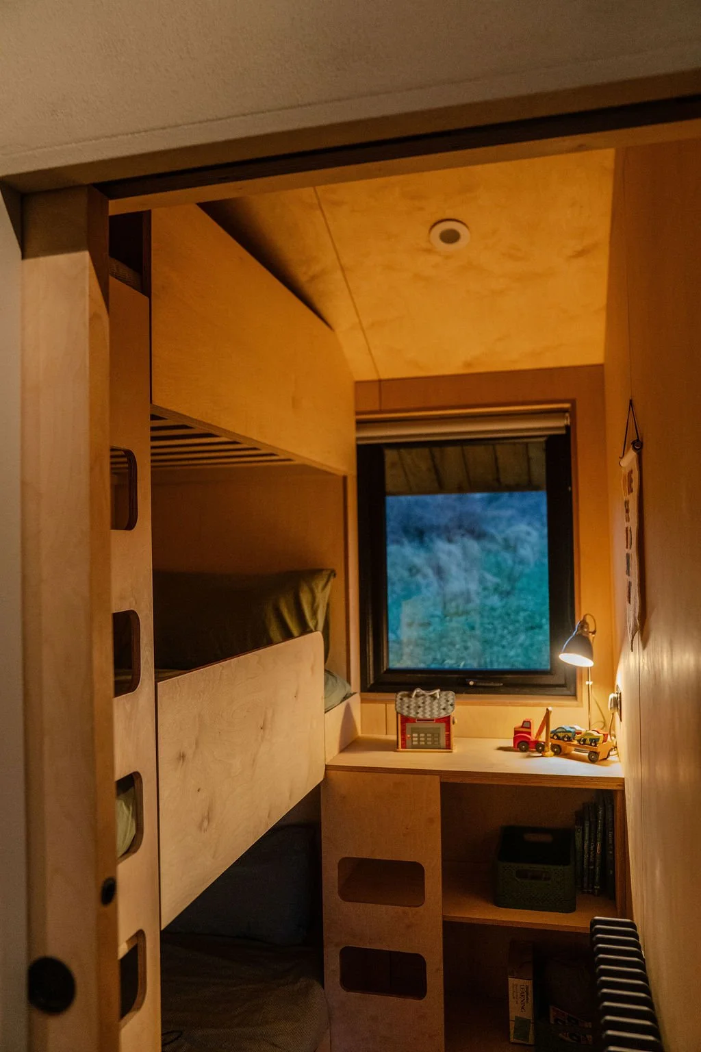 Bunk room 2.jpg