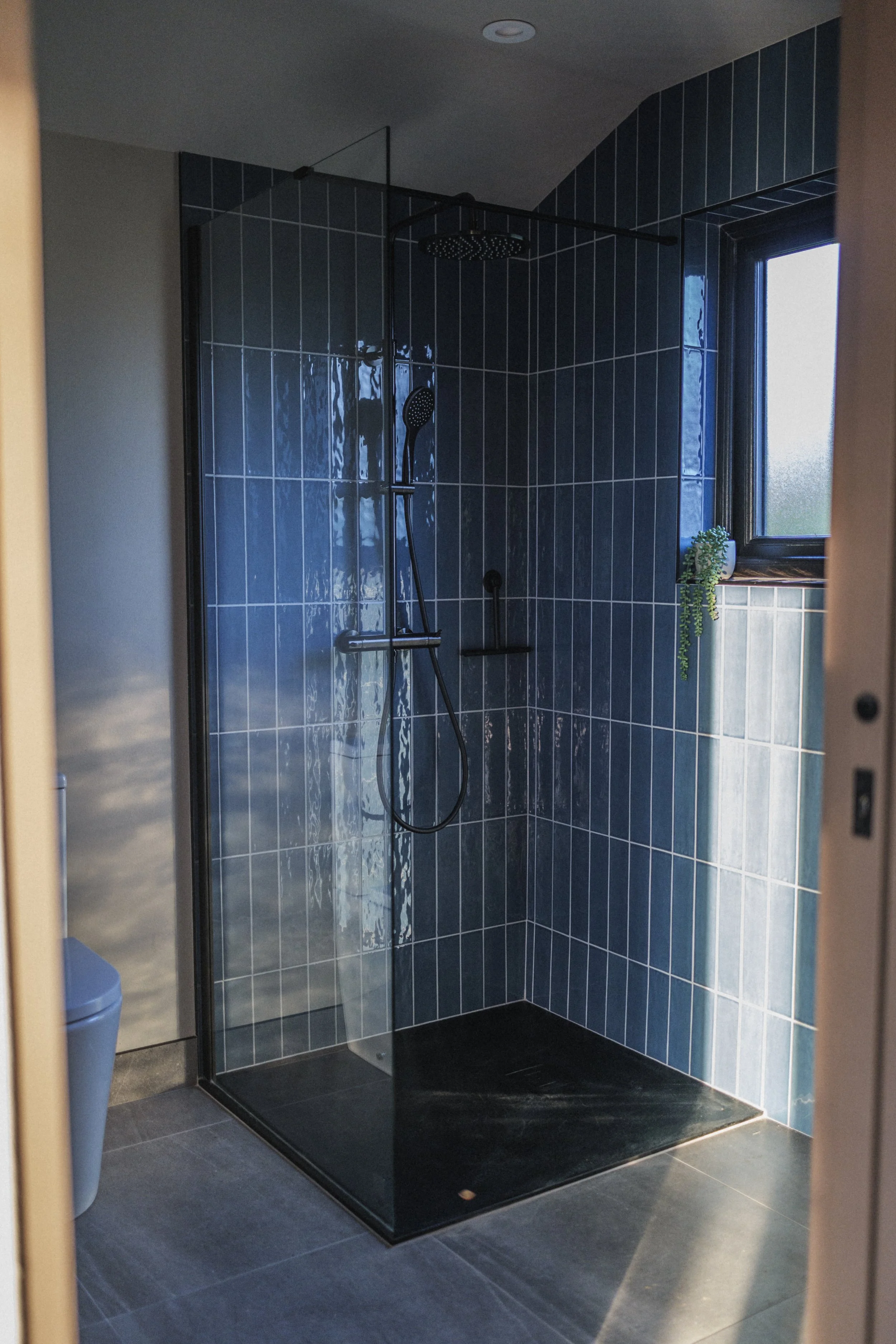10 - full shower.jpg