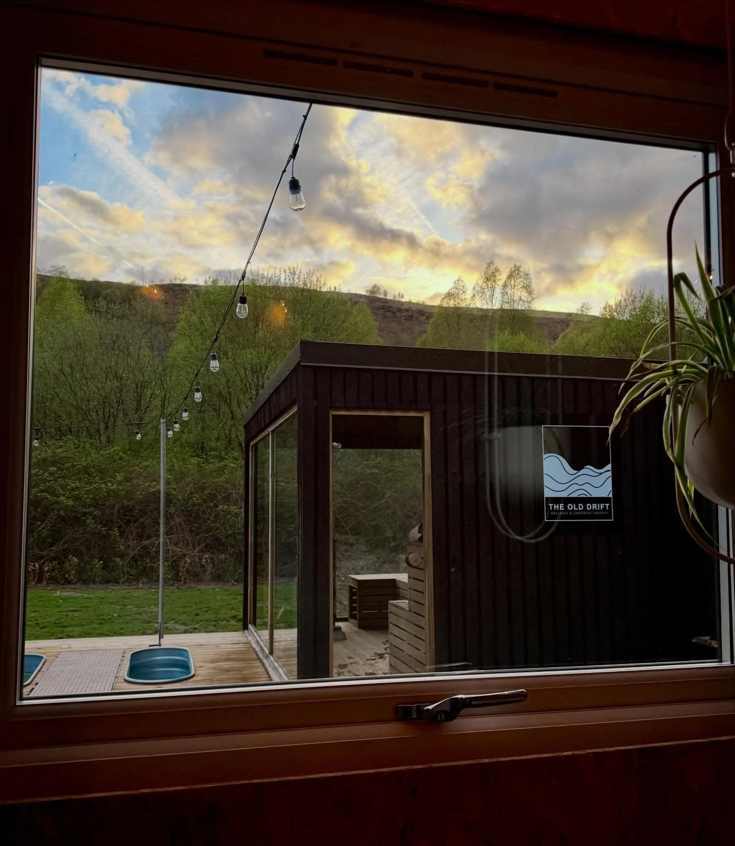 Not bad for a view from the office window! 

#sauna #contrasttherapy #colddip #coldwatertherapy #wales