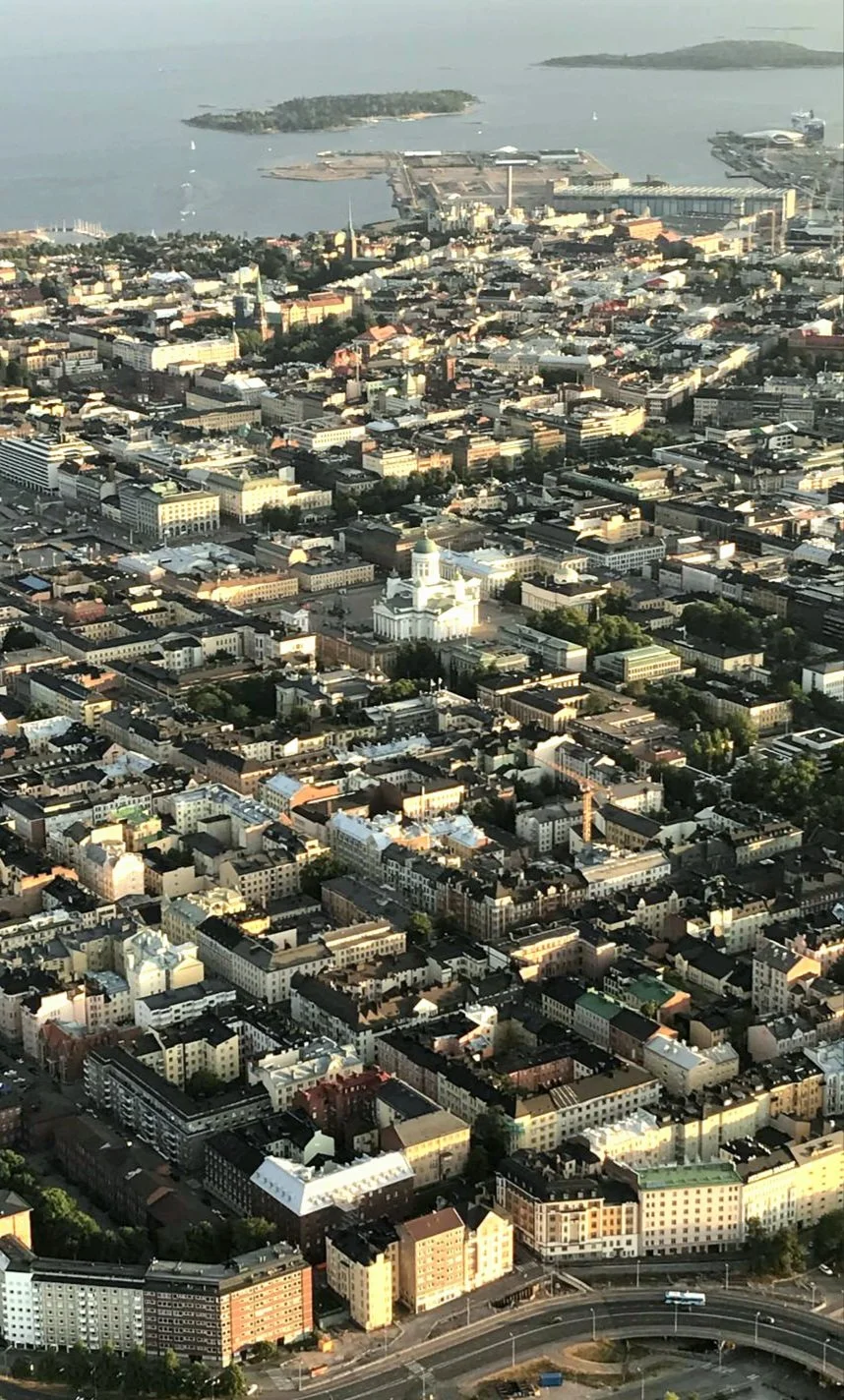 Helsingin kaupunkinäkymä ilmasta – lakimiespalvelut Helsingissä