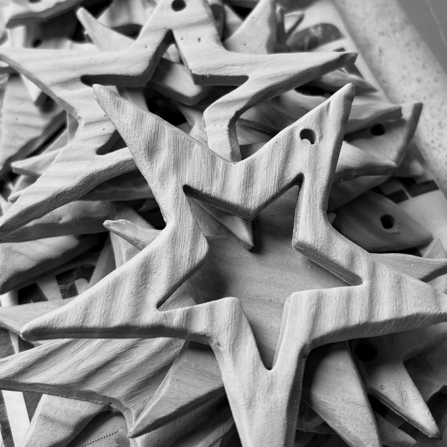 Christmas decorations.
Super white clay body and Amaco Celadon glazes.
Little touch of gold luster.

Out and about at our next markets this weekend.
Saturday 10-15 at Bethnal Green Market
@east_end_trades_guild 
@pelliccicafe 

And 

Sunday 7th Dec 1