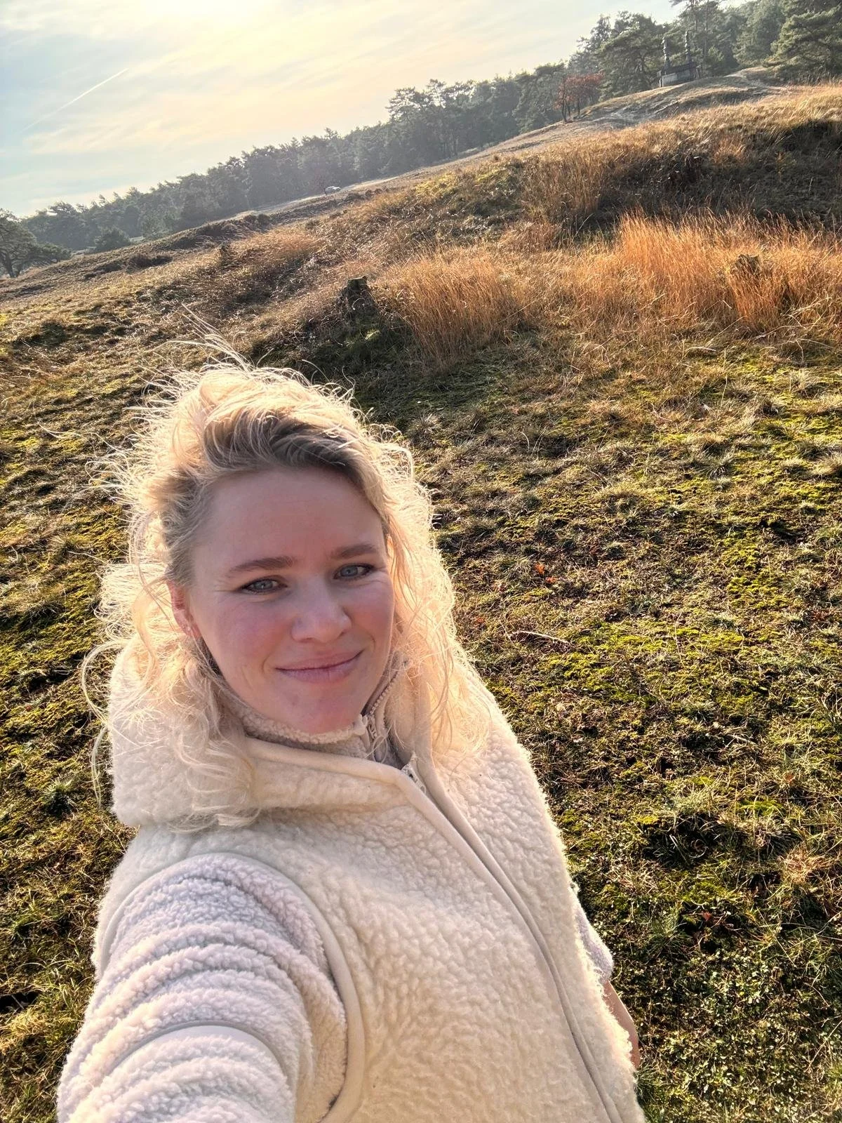 Britt Jochems Rooted & Rise praktijk voor  holistische therapie Linne