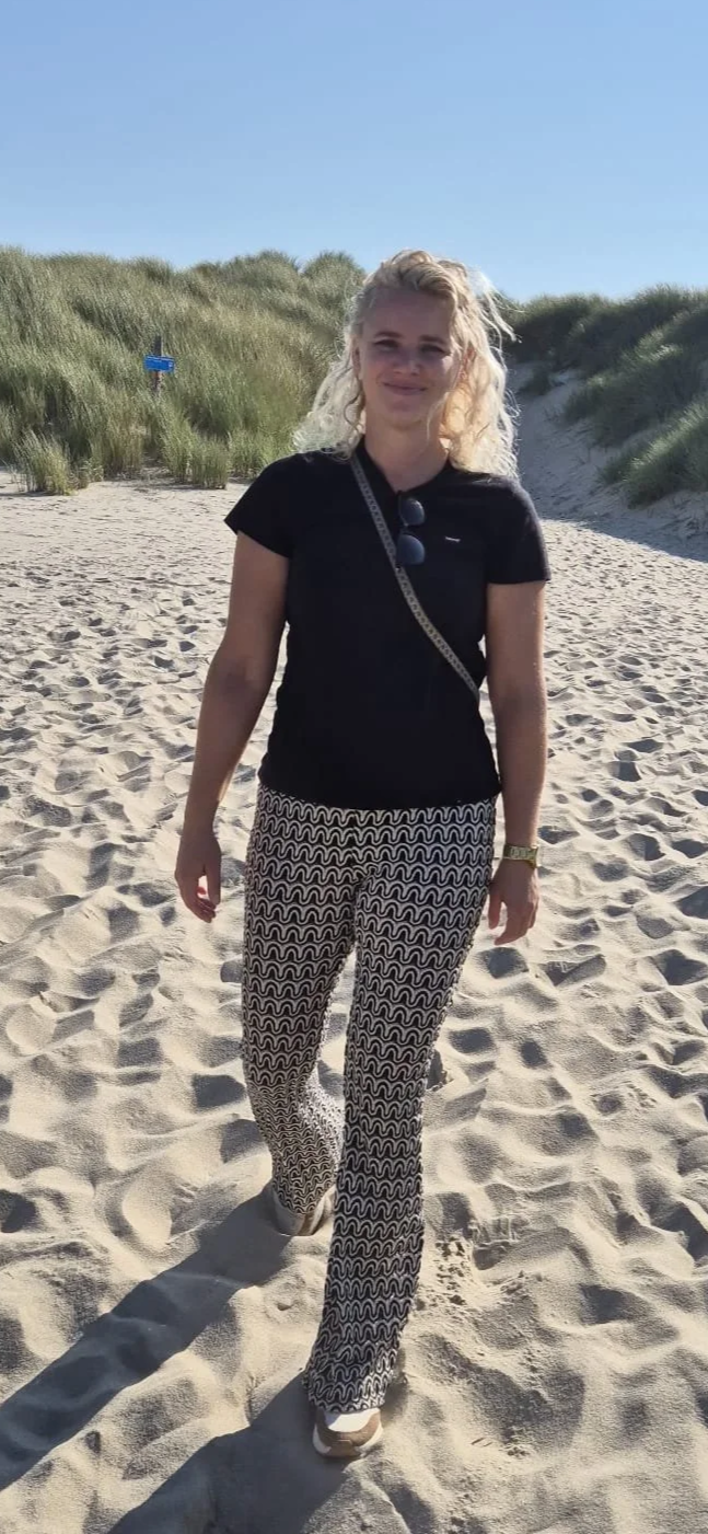 Britt Jochems Rooted & Rise Lichaamsgericht therapie Linne