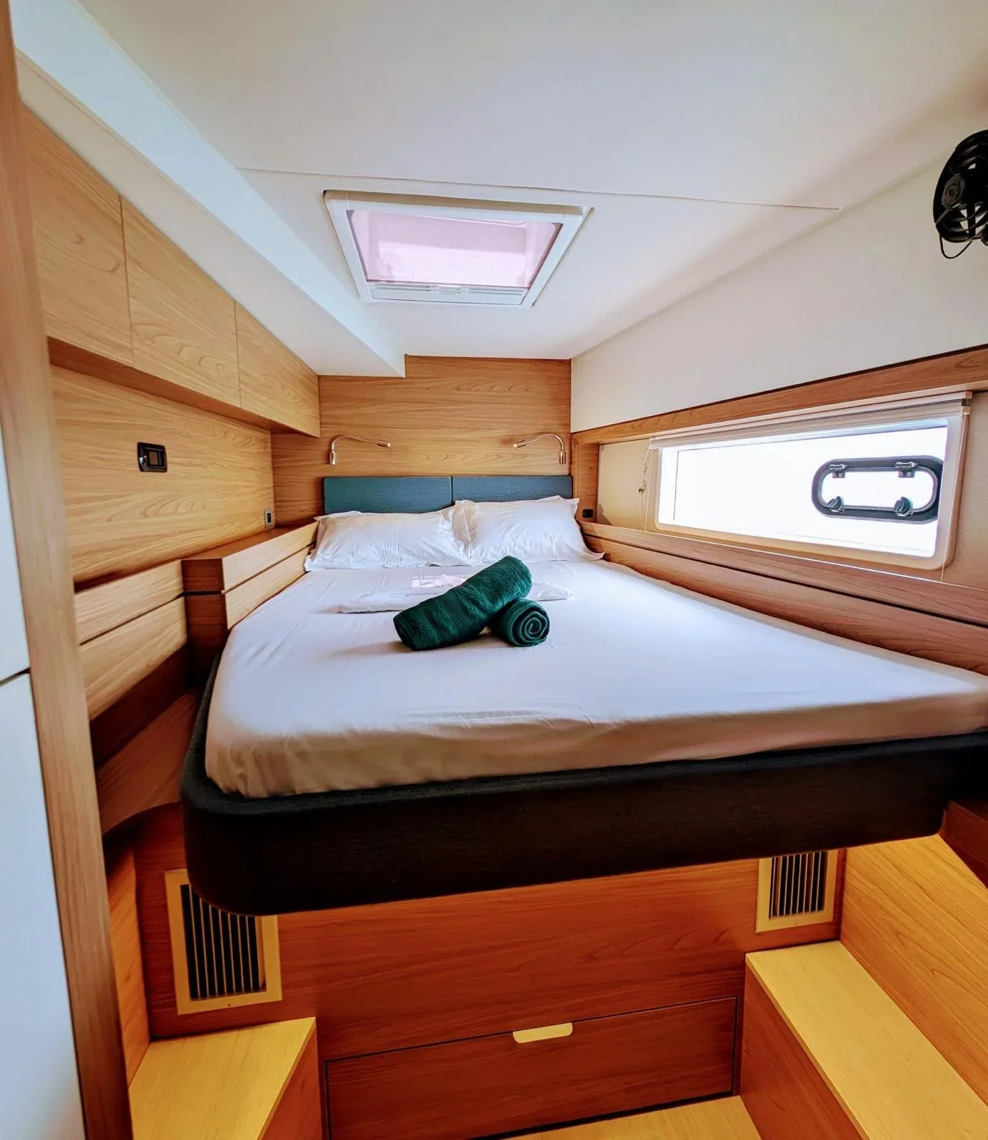 Front+right+bedroom+2.webp