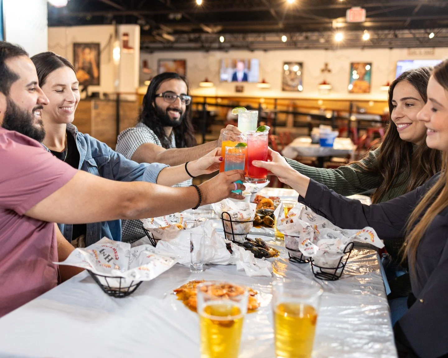 You weren't sad, you just needed a trip to Hot N Juicy! We've got just the thing. Call us to book your parties, celebrations of all sizes, and private dining!