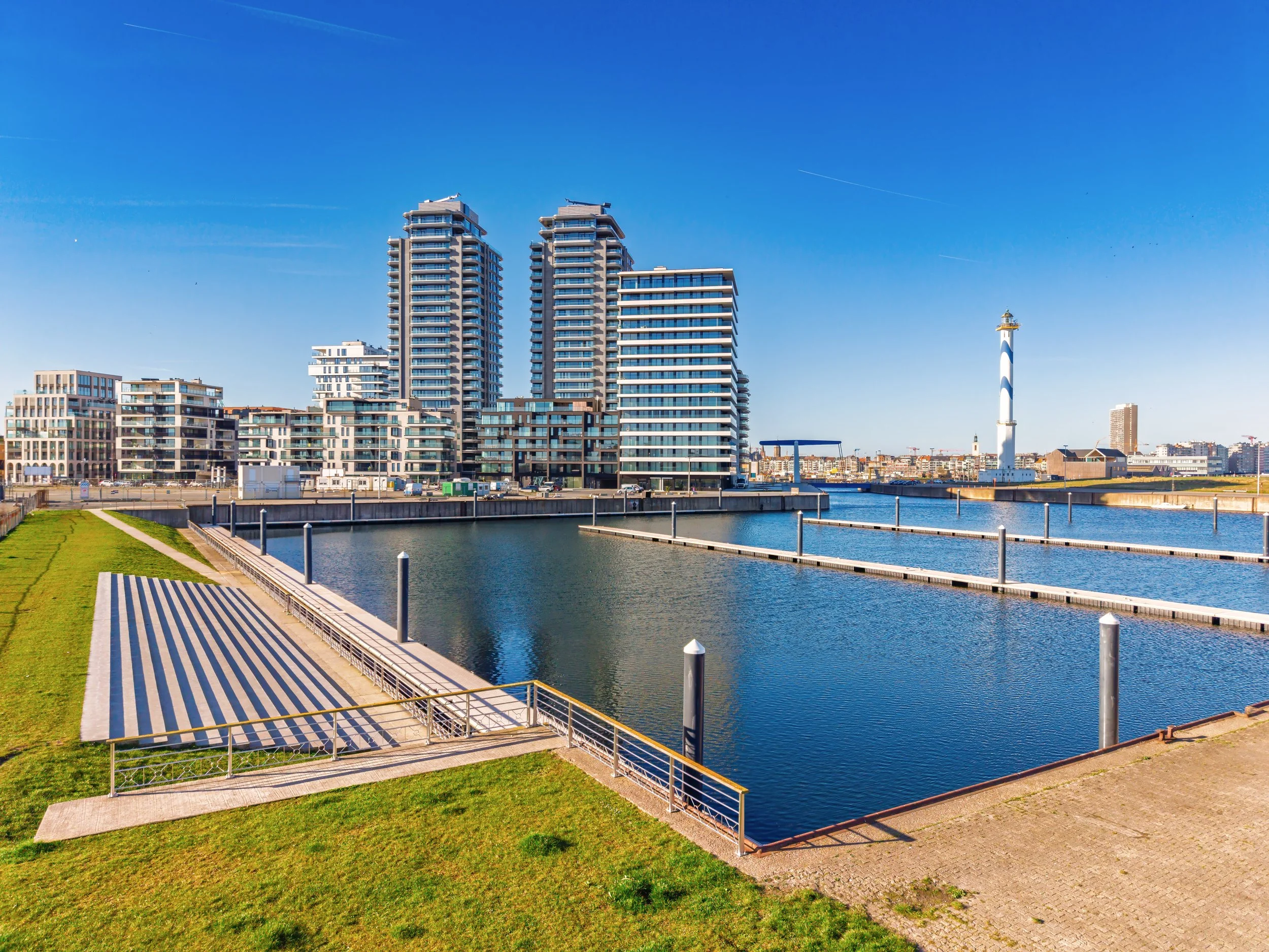 laag droneshot Oostende 