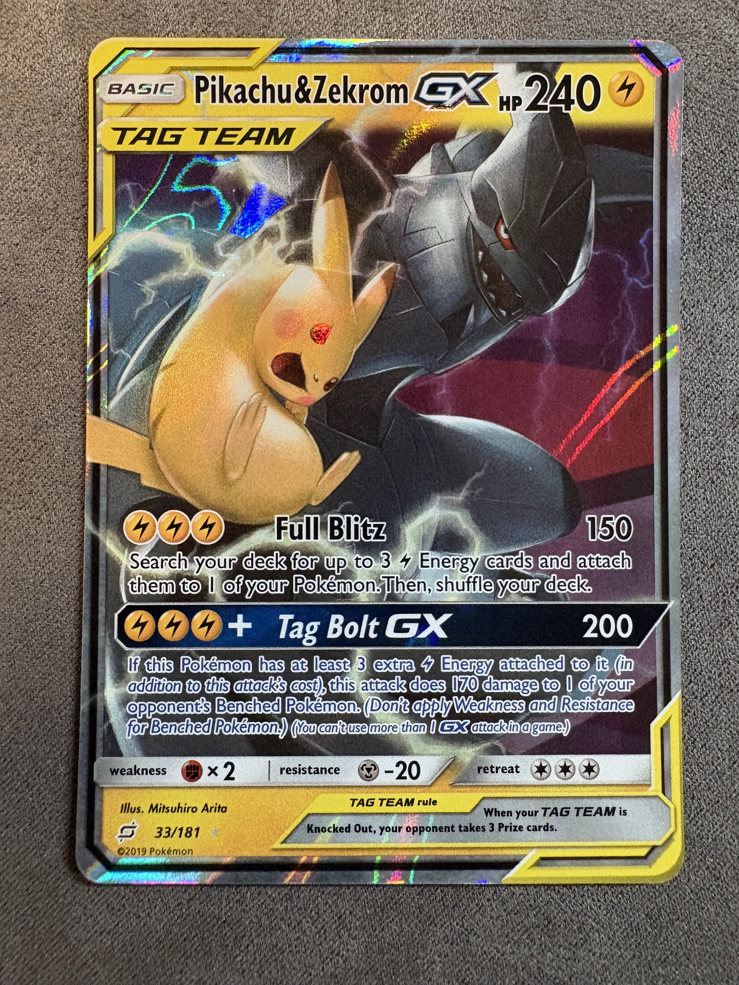 PIKACHU & ZEKROM GX (ULTRA RARE)